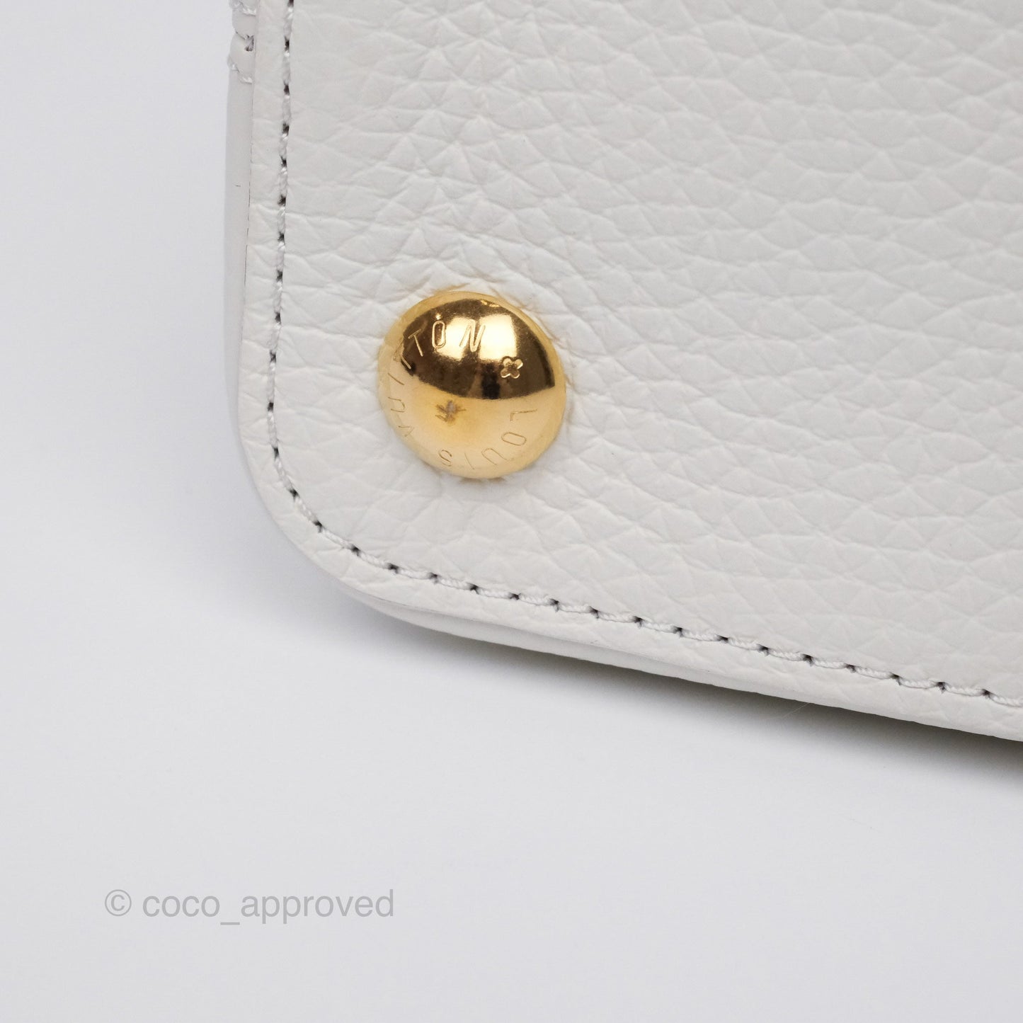 Louis Vuitton Taurillon Capucines BB Snow