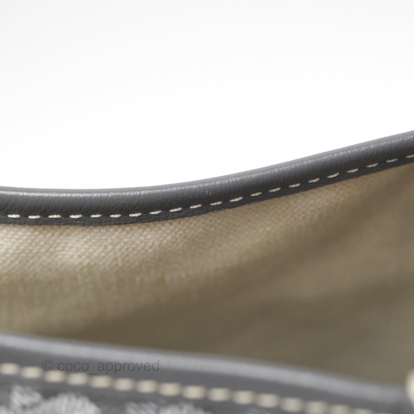Goyard St Louis Tote PM ⁣⁣⁣⁣⁣⁣⁣⁣⁣⁣⁣⁣⁣⁣⁣⁣⁣⁣⁣⁣Grey Canvas