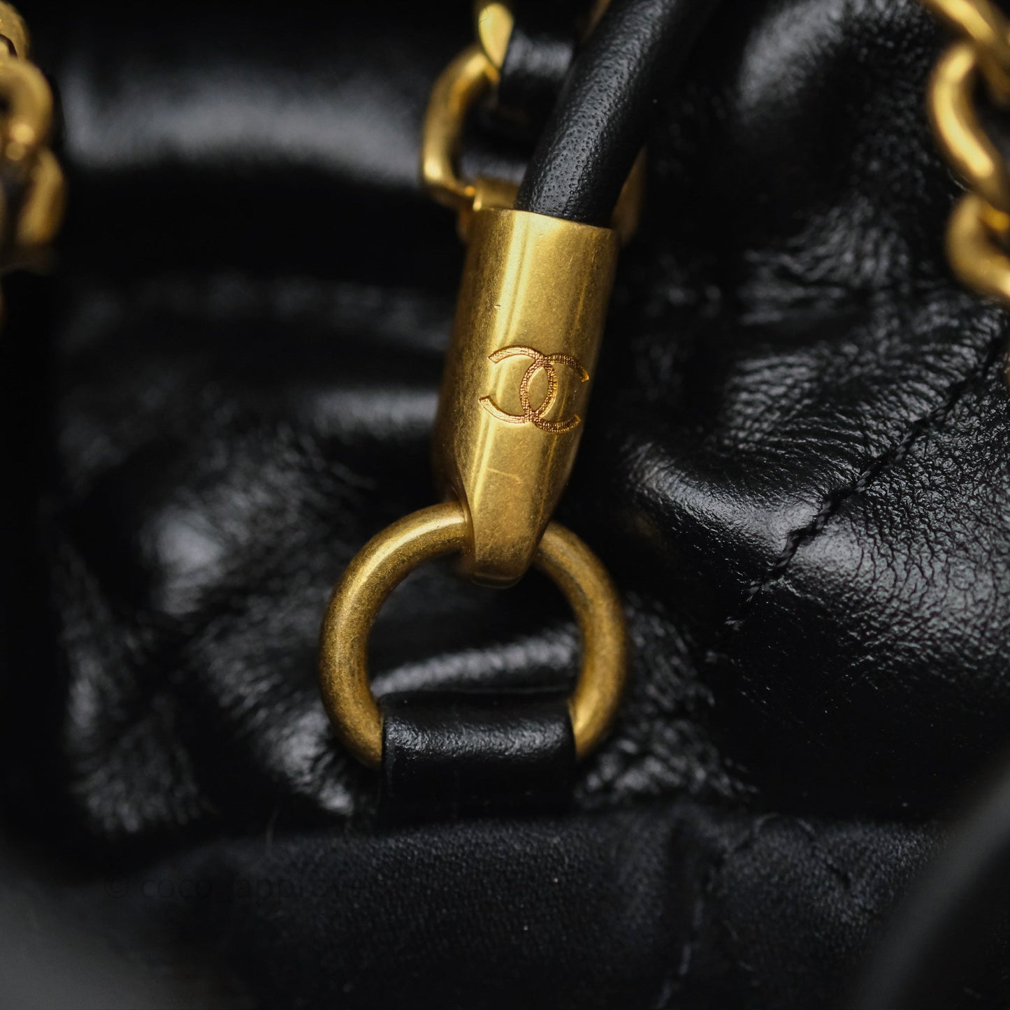 Chanel 22 Mini Bag Black Crumpled Calfskin Aged Gold Hardware