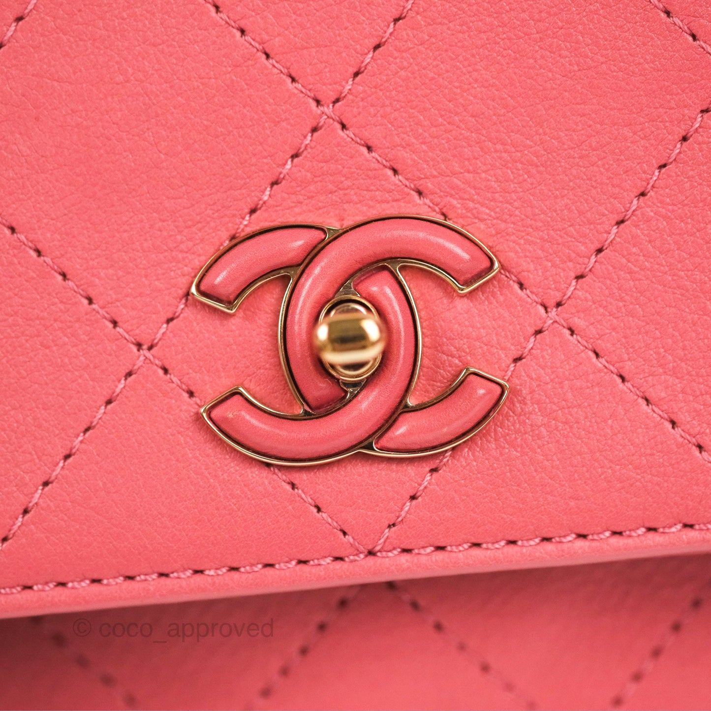 Chanel Small Flat Quilt Round Flap Bag Pink Calfskin Gold Hardware