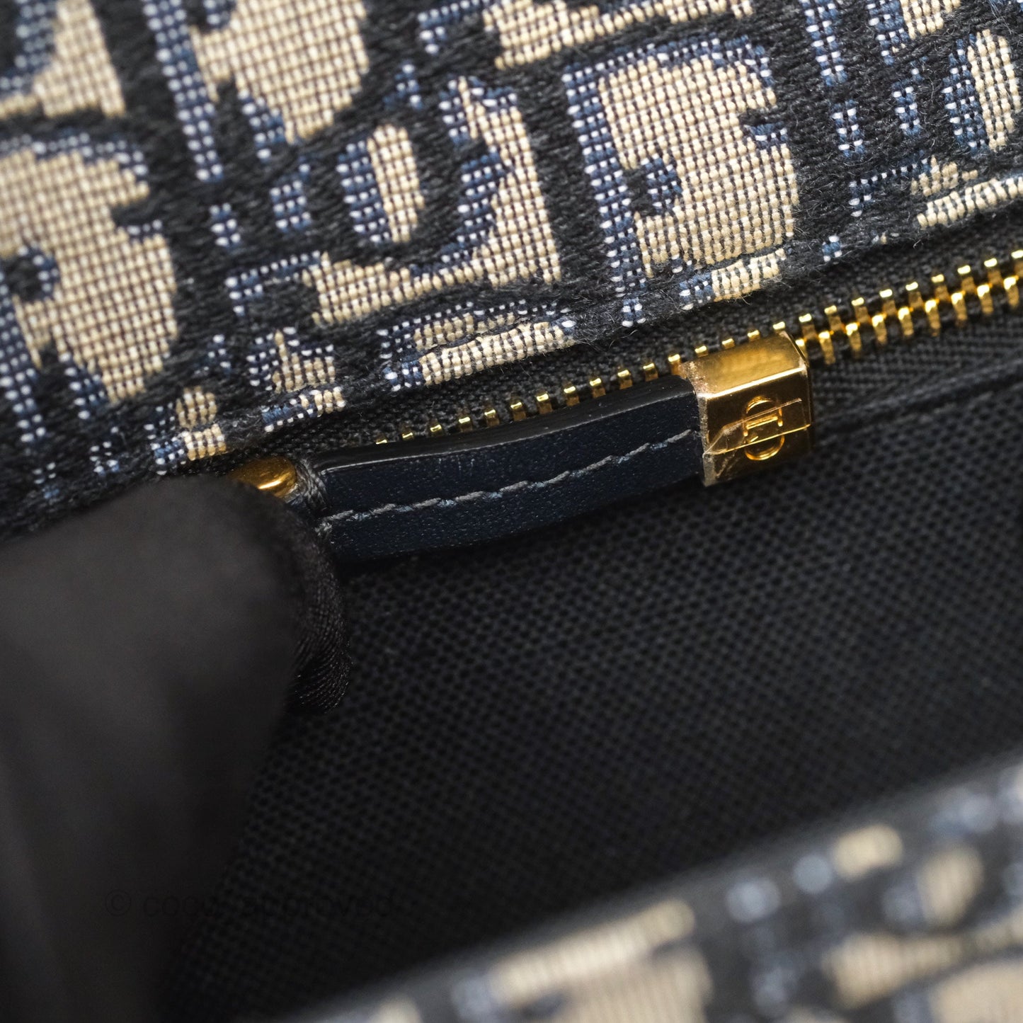 Christian Dior 30 Montaigne with Chain Blue Dior Oblique Jacquard