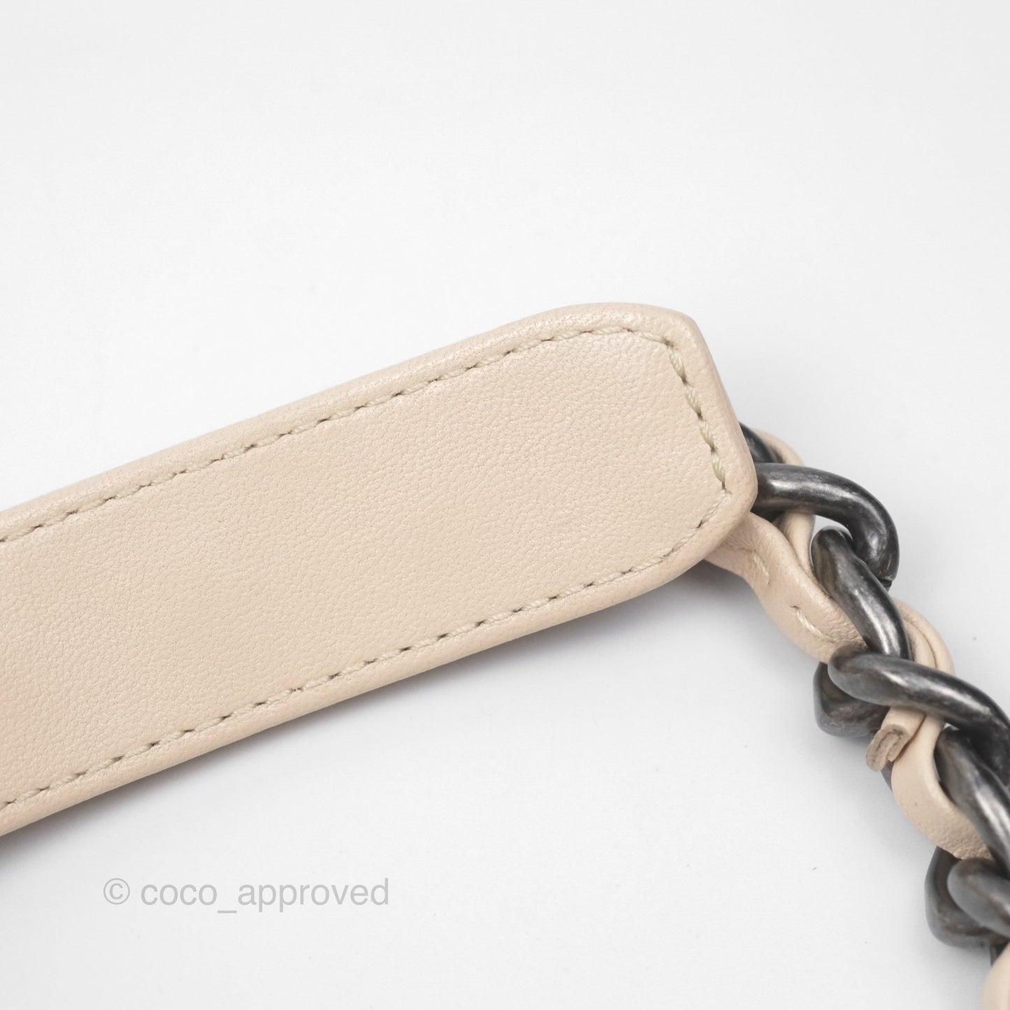 Chanel 19 Small Tweed Oreo Cream Mixed Hardware