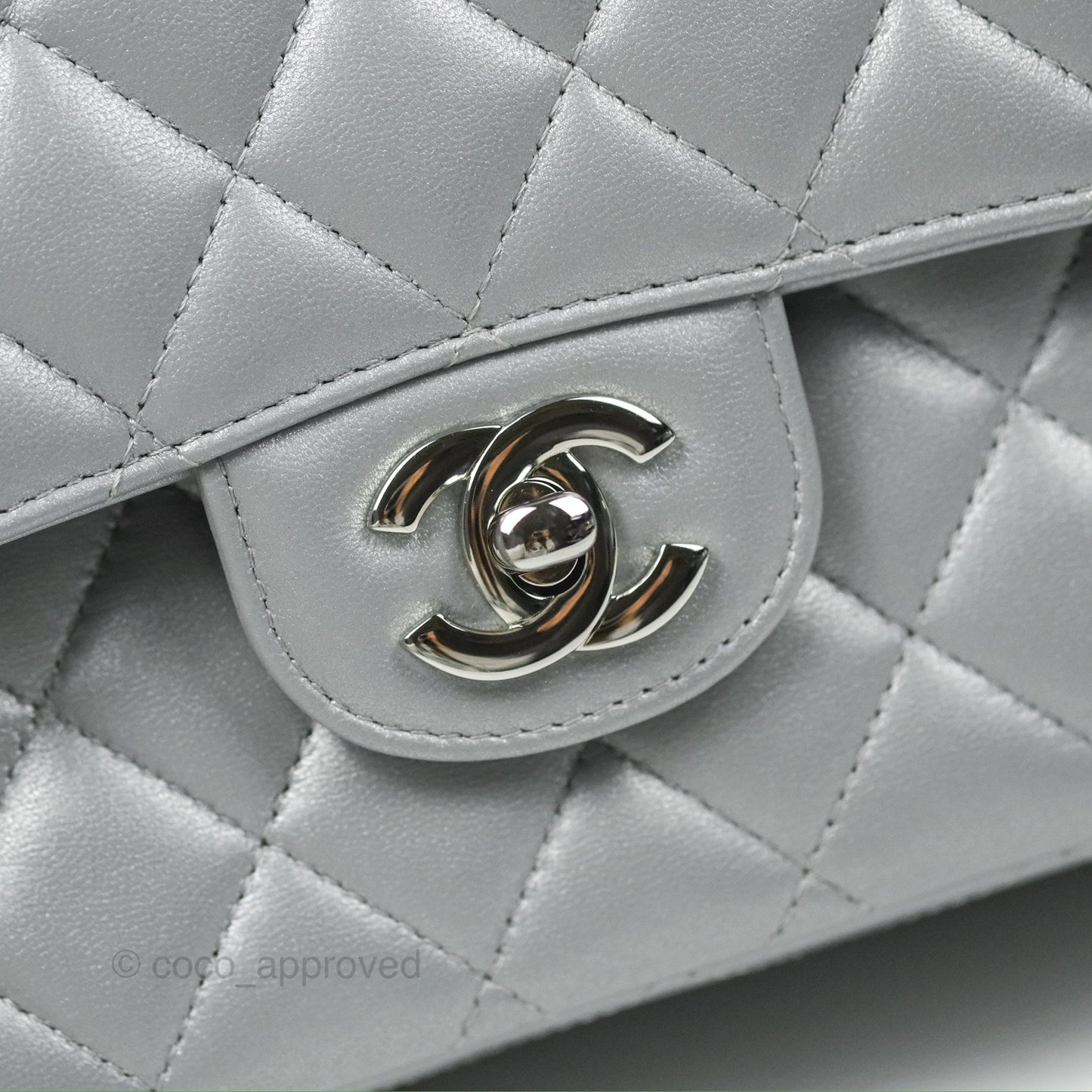 Chanel Classic M/L Medium Flap Quilted Pearly Silver Silver Hardware 23P