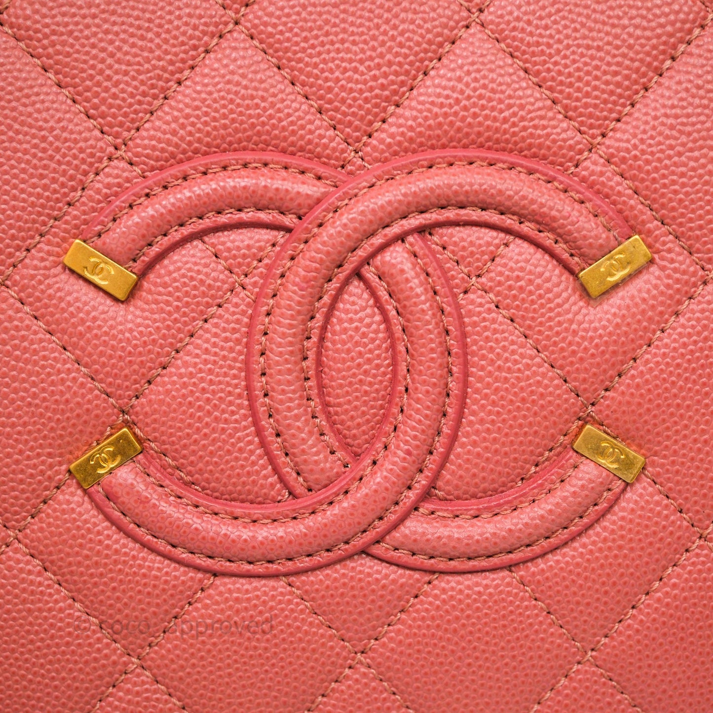 Chanel Medium CC Filigree Vanity Case Quilted Pink Caviar Aged Gold Hardware