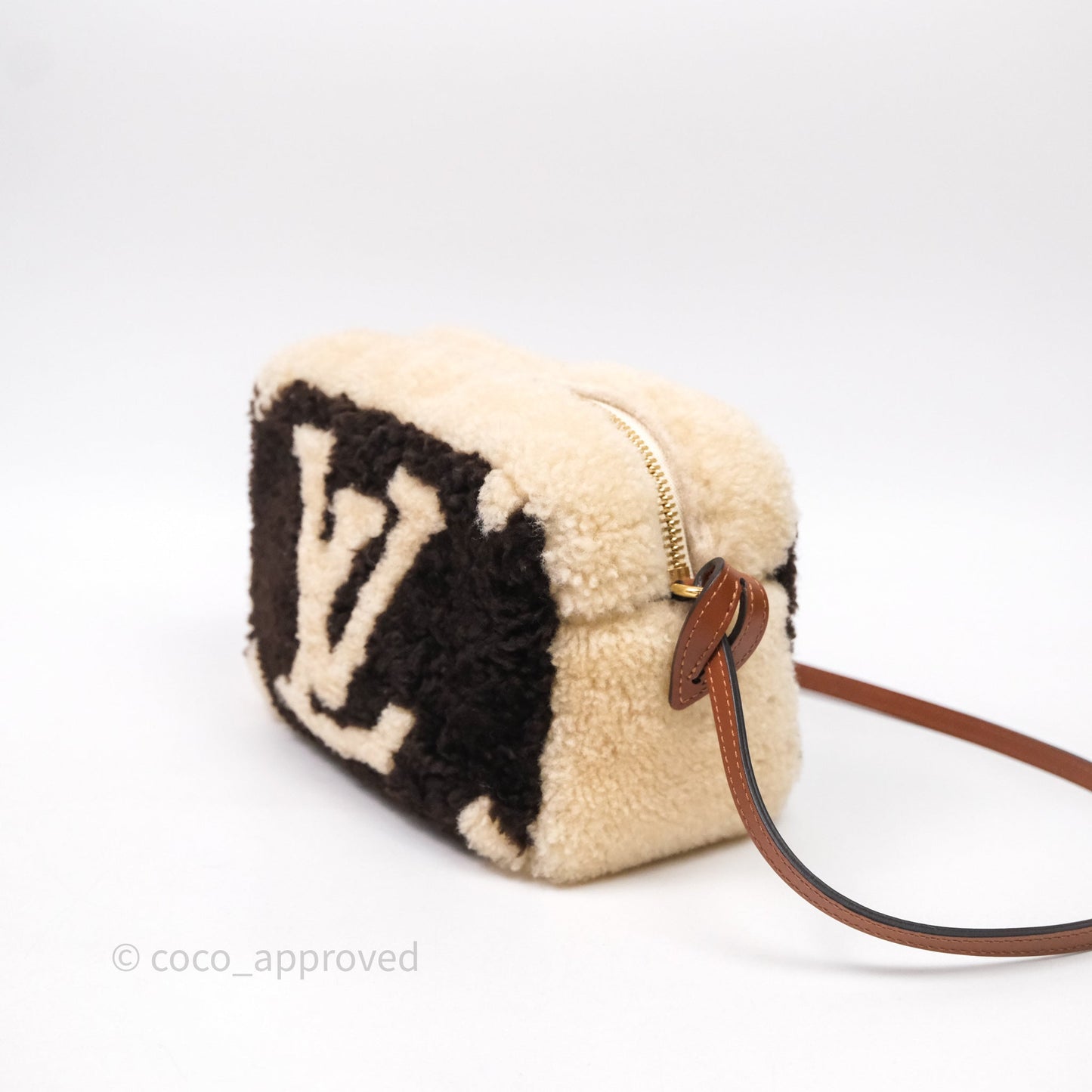 Louis Vuitton Teddy Beach Pouch Monogram