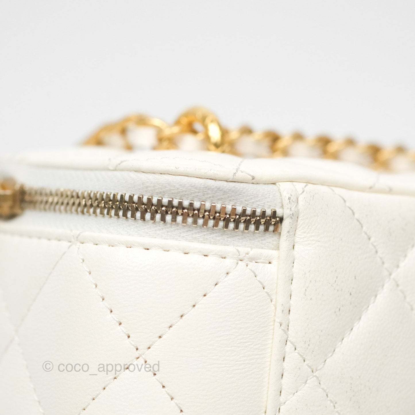 Chanel Vanity with Double Chain White Shiny Lambskin 23C