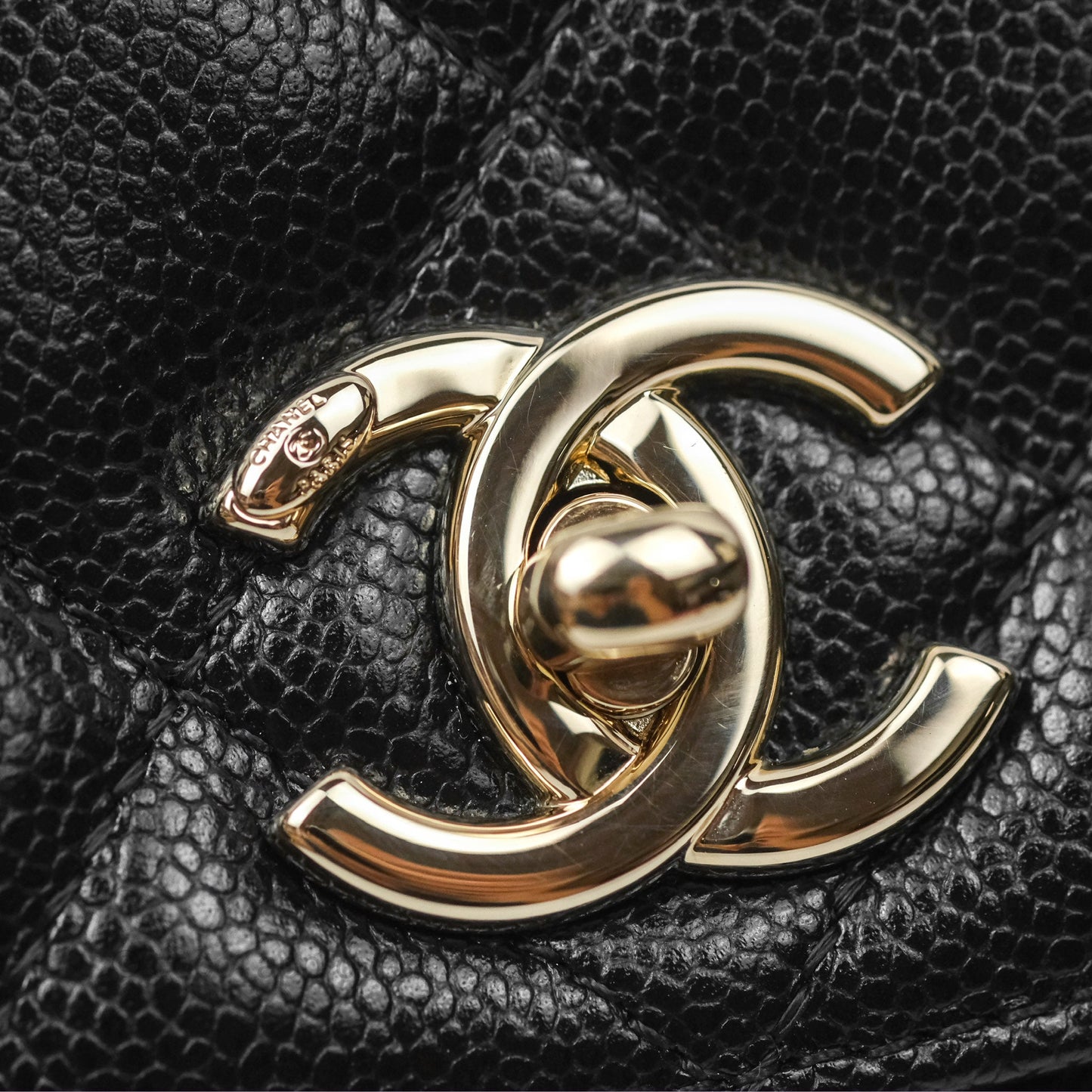Chanel Quilted Medium Business Affinity Flap Black Caviar Light Gold Hardware
