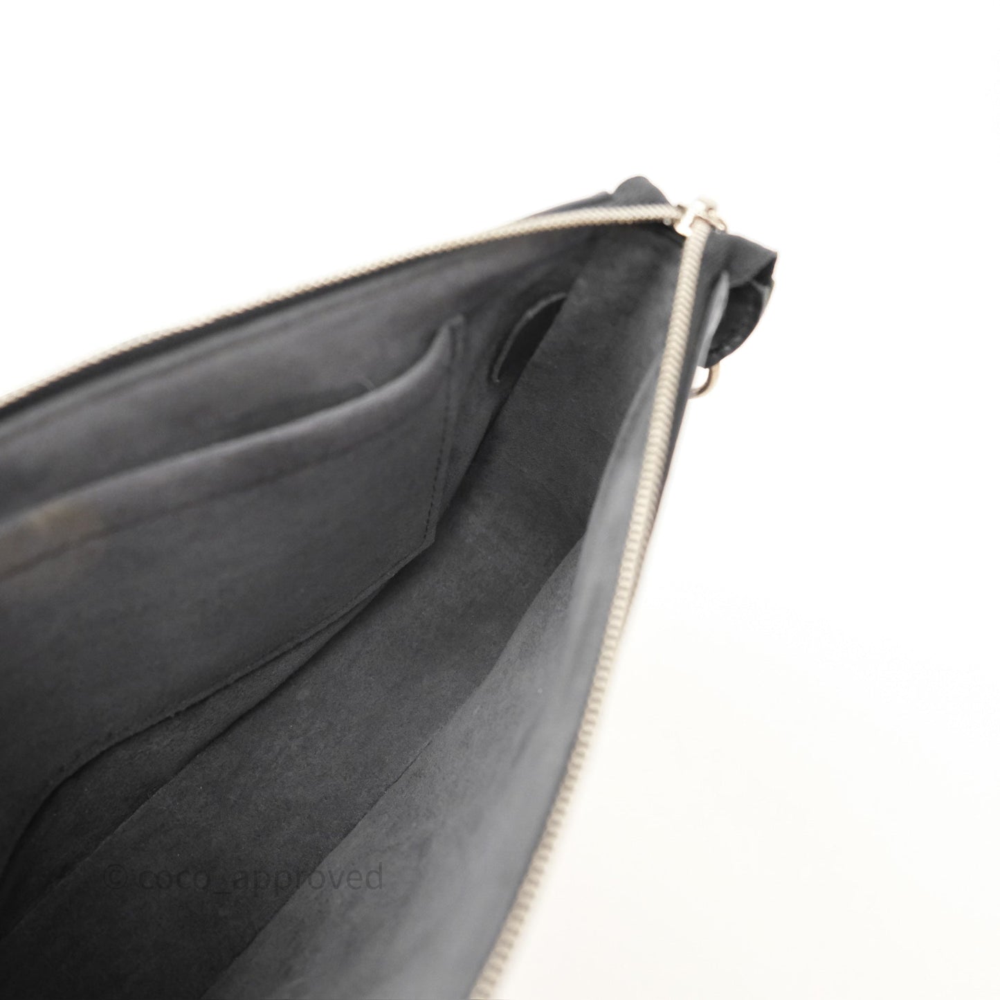 Louis Vuitton Pochette Black Epi