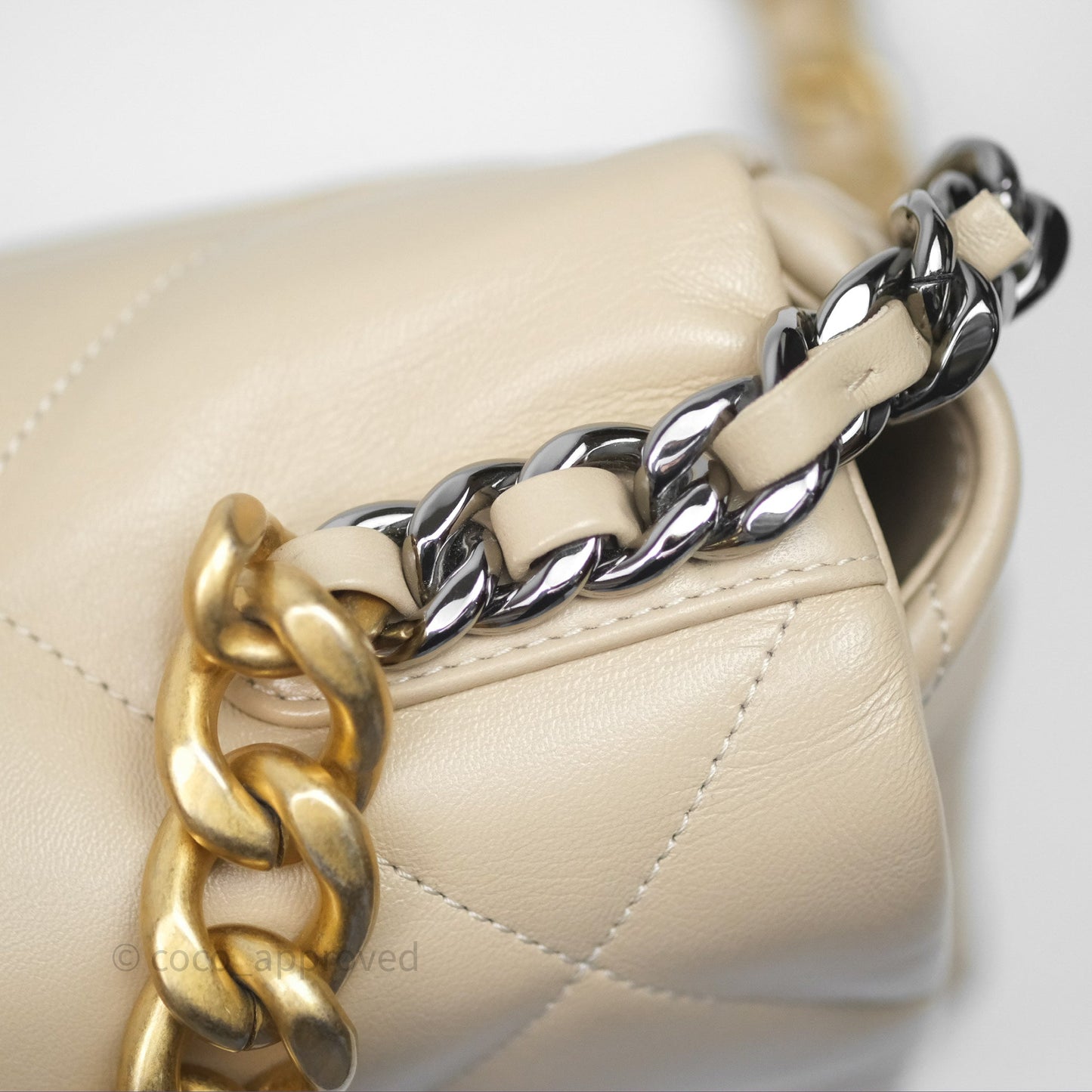 Chanel 19 Medium Beige Mixed Hardware