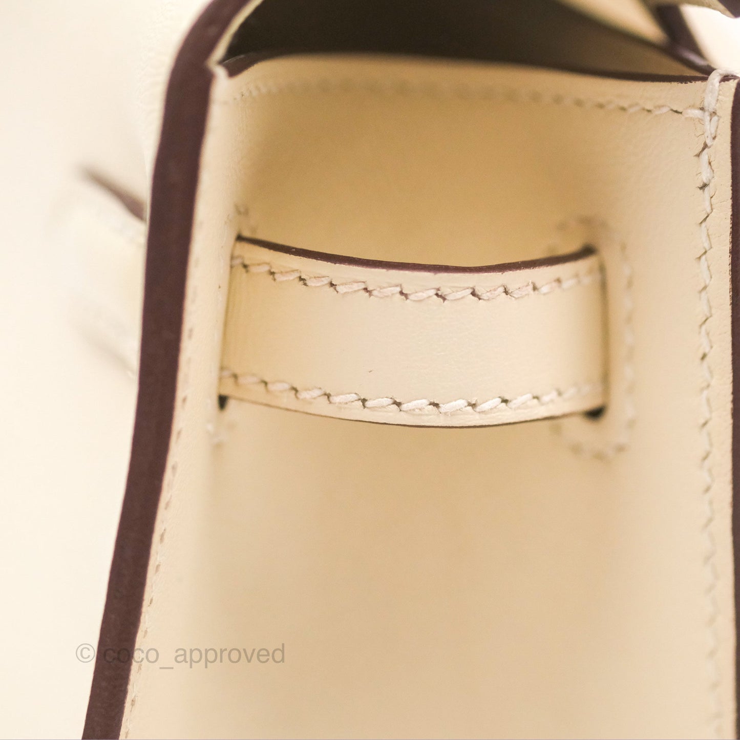 Hermès Kelly Mini Pochette Nata I2 Swift Gold Hardware