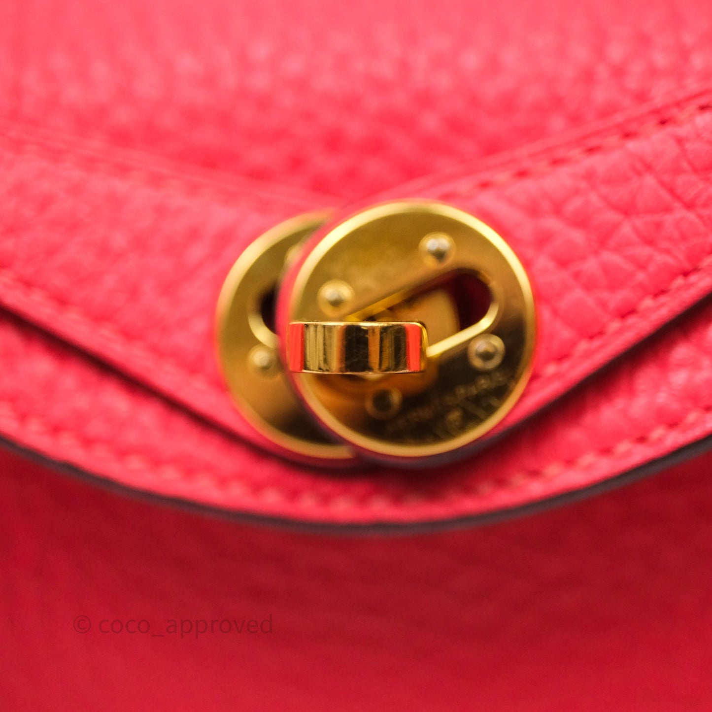 Hermès Mini Lindy 0E Rose Texas Clemence Gold Hardware