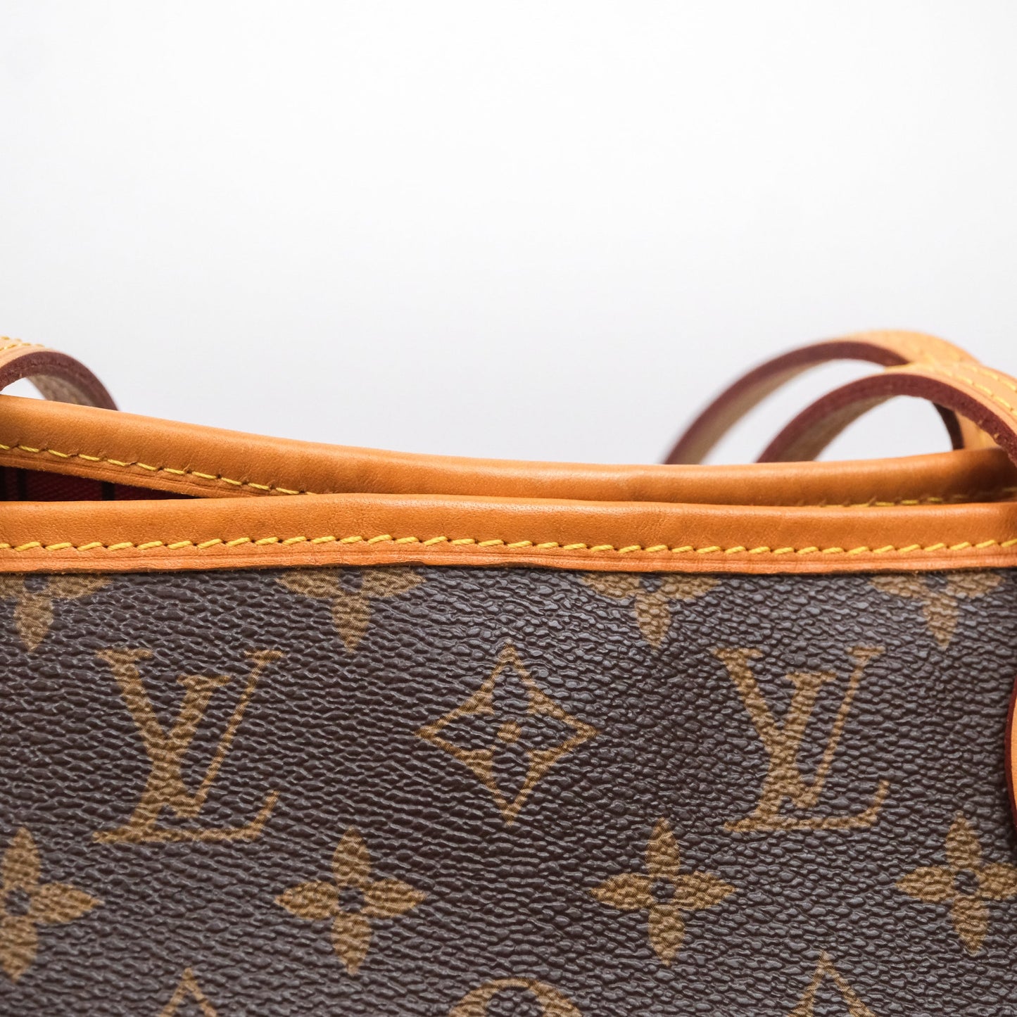 Louis Vuitton Neverfull MM Tote Bag Monogram Canvas