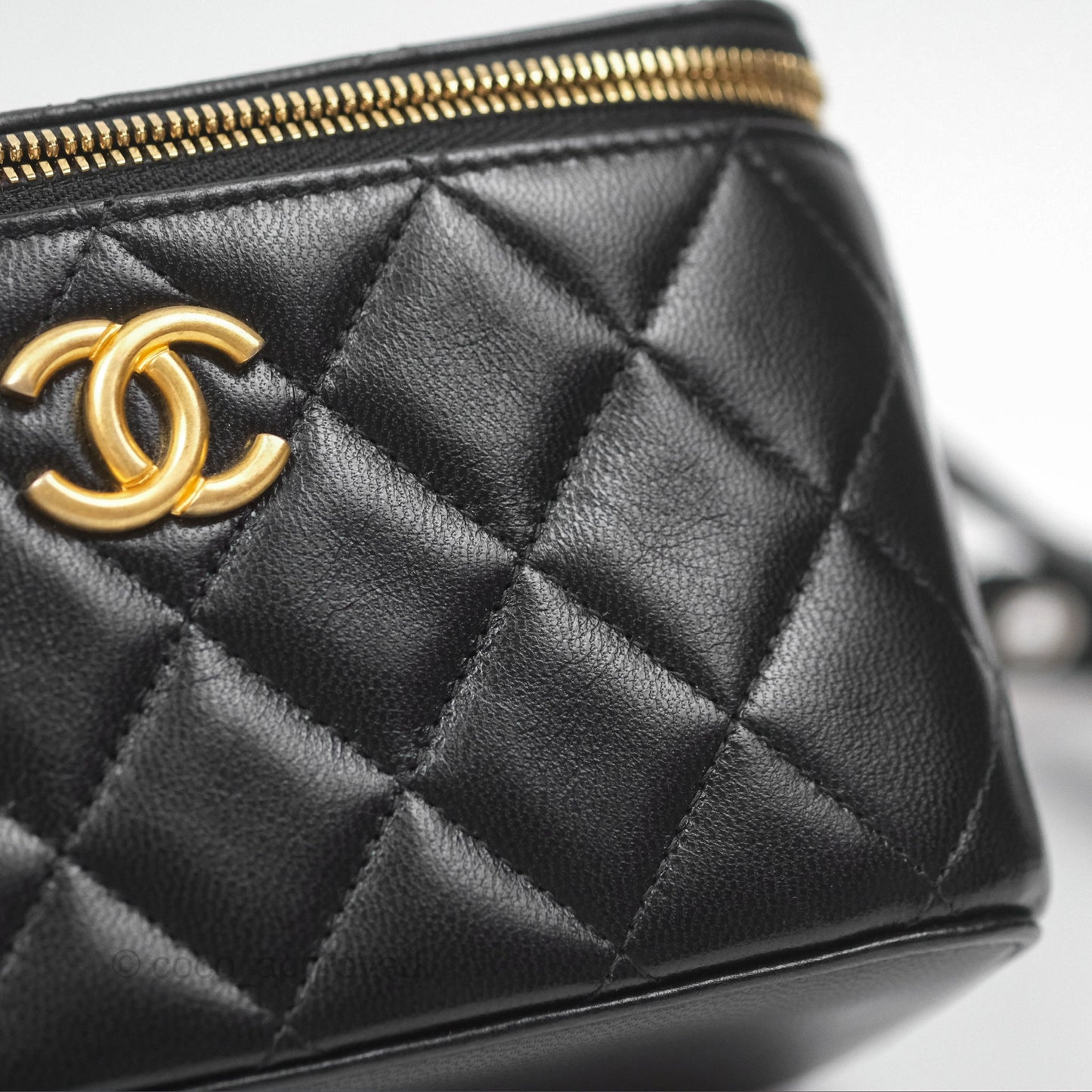 Chanel Vanity With Chain Black Goatskin Mixed Hardware