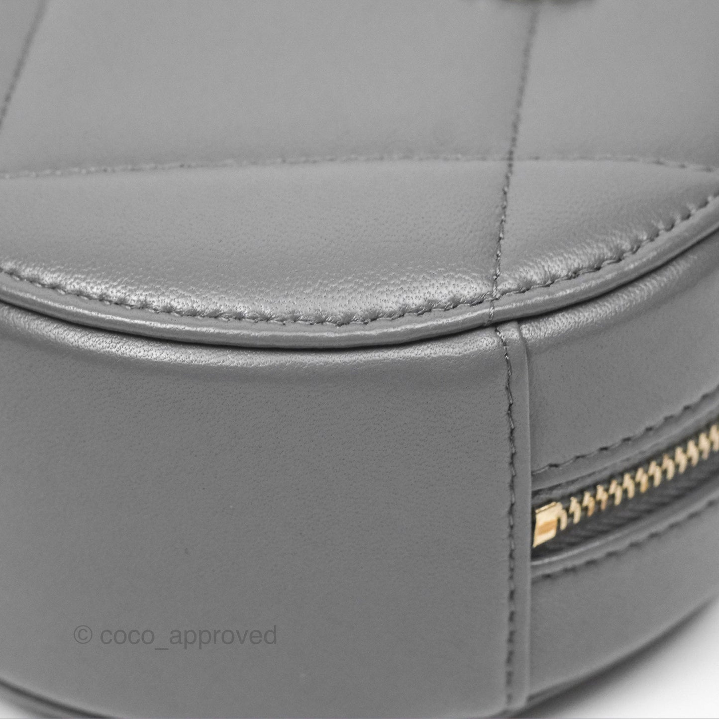 Chanel 19 Round Clutch With Chain Grey Mixed Hardware
