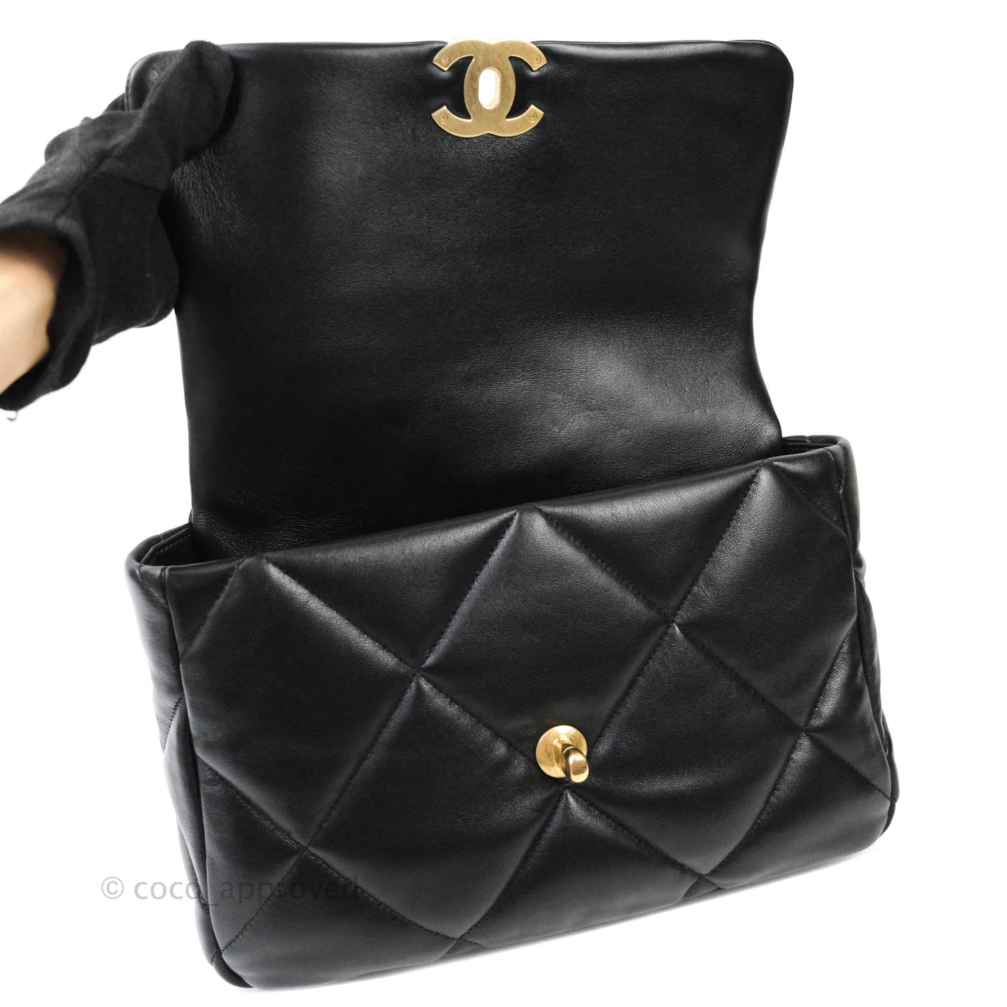 Chanel 19 Medium Black Mixed Hardware Goatskin