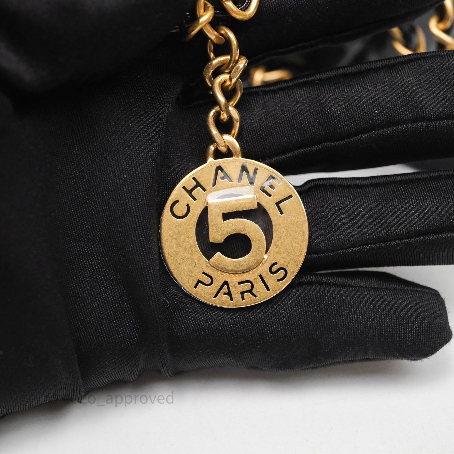 Chanel Small Wavy CC Hobo Black Shiny Crumpled Calfskin Aged Gold Hardware 23C