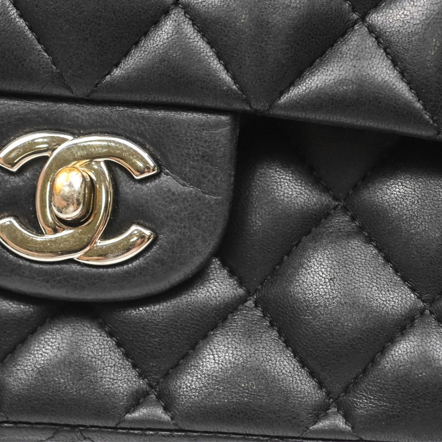 Chanel Classic M/L Medium Flap Quilted Black Lambskin Silver Hardware