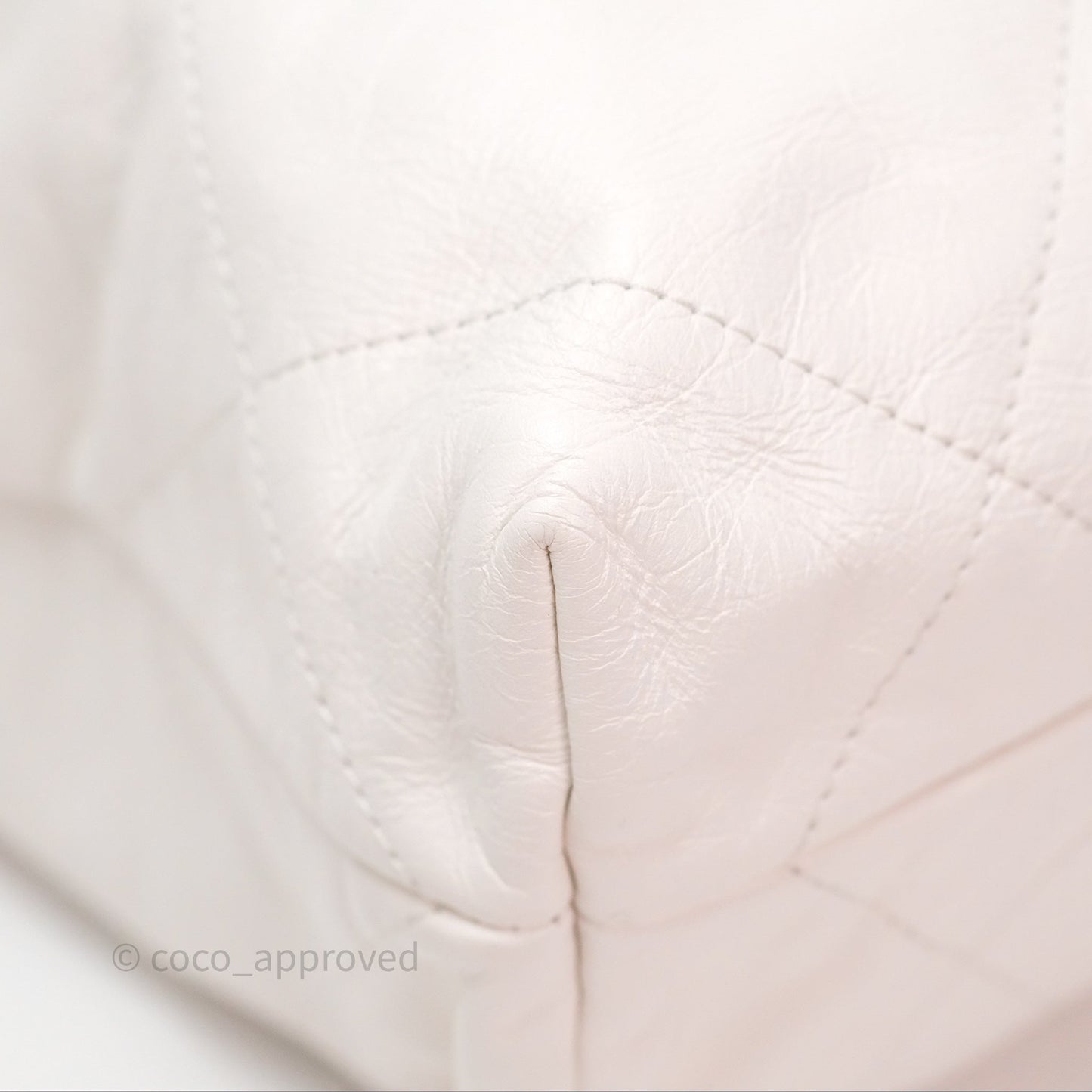 Chanel 22 Small White Shiny Calfskin Aged Gold Hardware