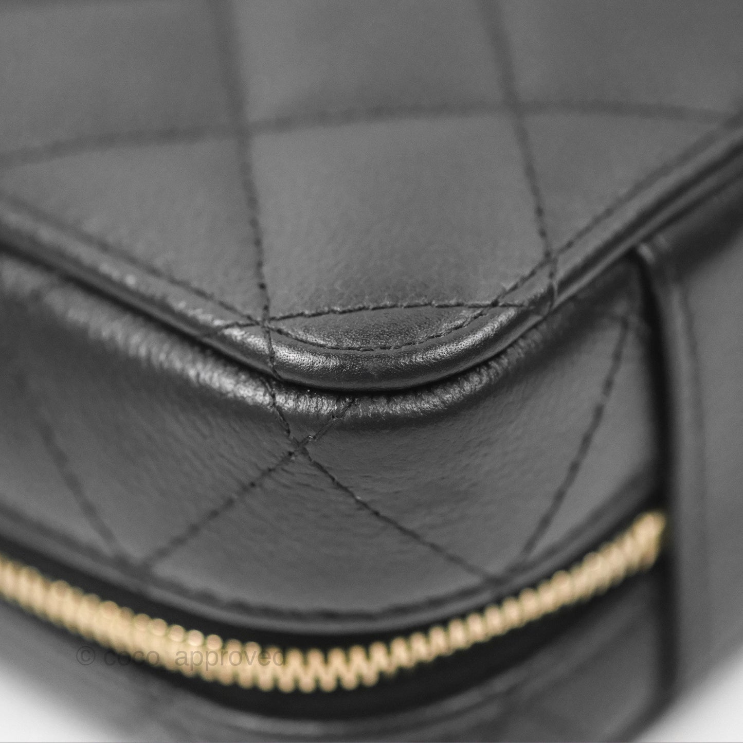 Chanel Quilted Top Handle Vanity Case Black Caviar Gold Hardware 22P