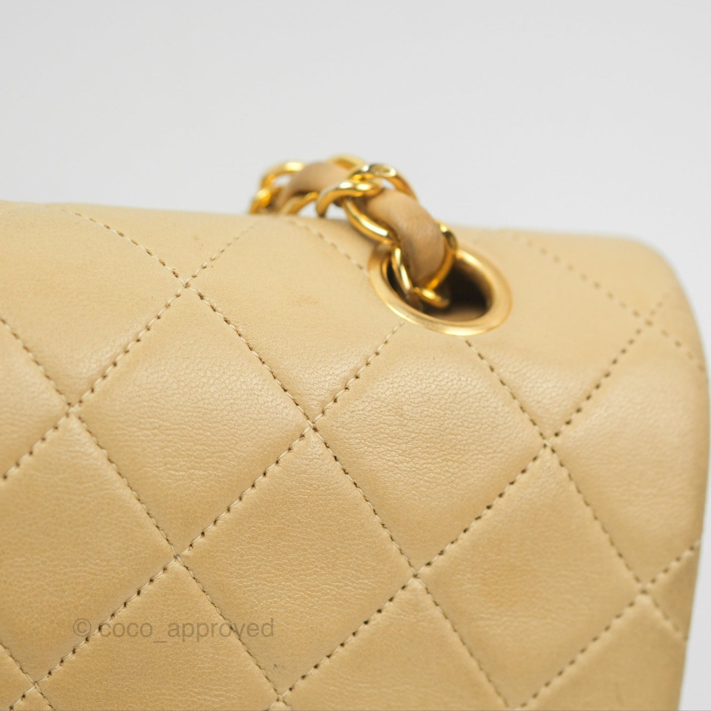 Chanel Vintage Medium Classic Flap Beige Lambskin 24K Gold Hardware