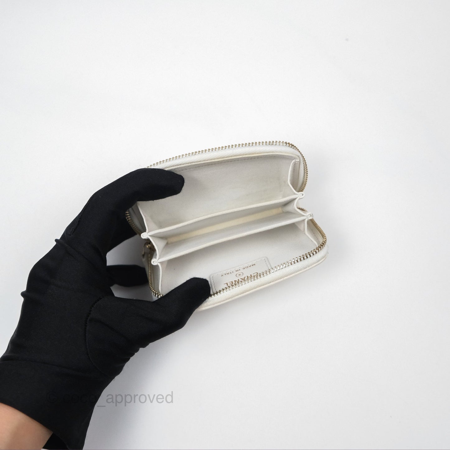Chanel Classic Zipped Coin Purse White Caviar Gold Hardware