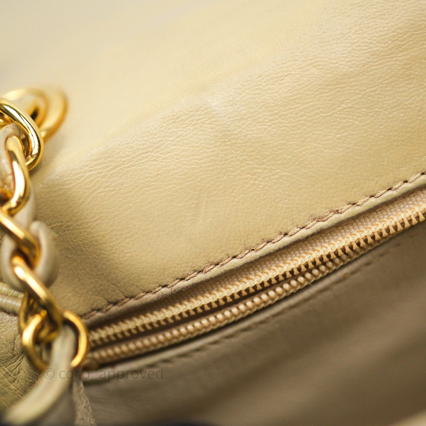Chanel Vintage CC Flap Bag Beige Lambskin Gold Hardware