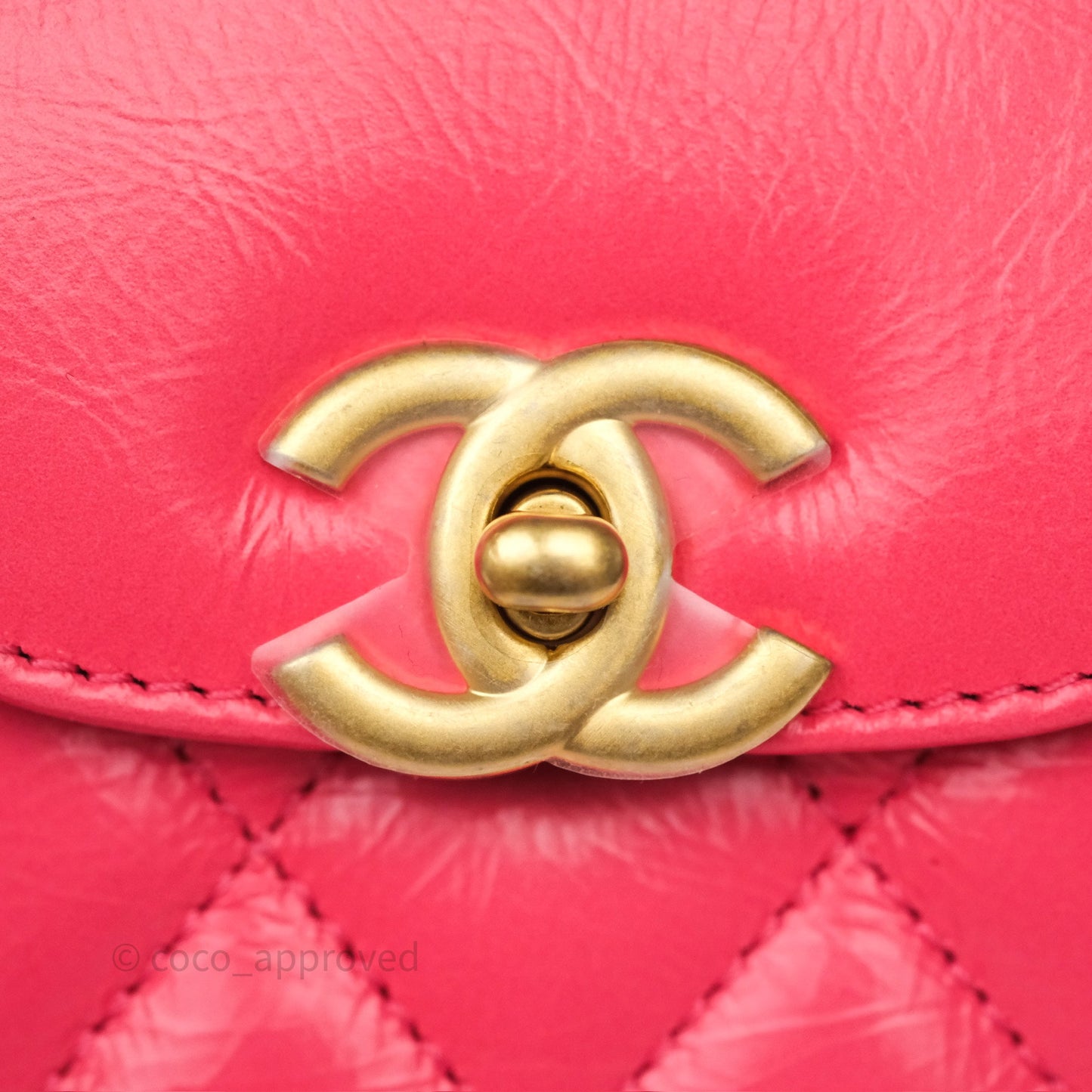 Chanel Kelly Bag Pink Shiny Calfskin Aged Gold Hardware
