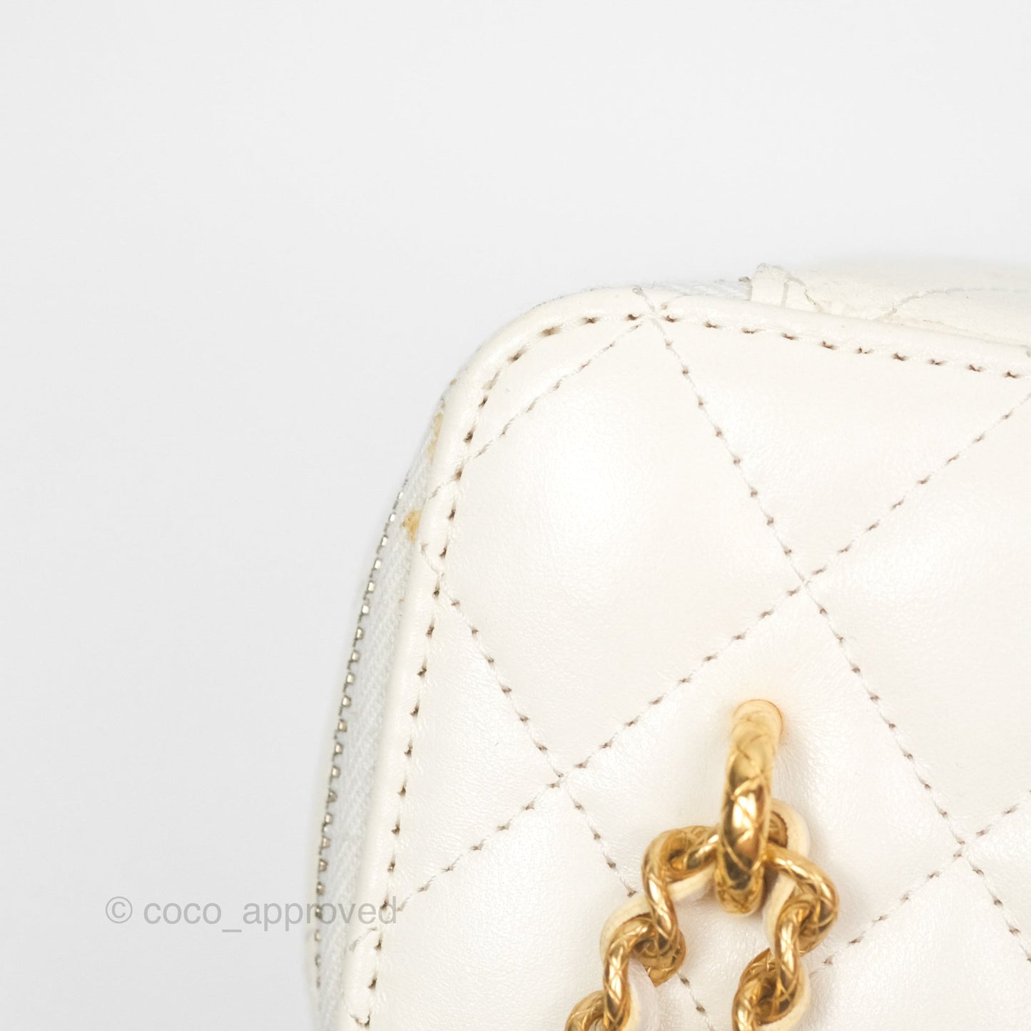 Chanel Vanity with Double Chain White Shiny Lambskin 23C