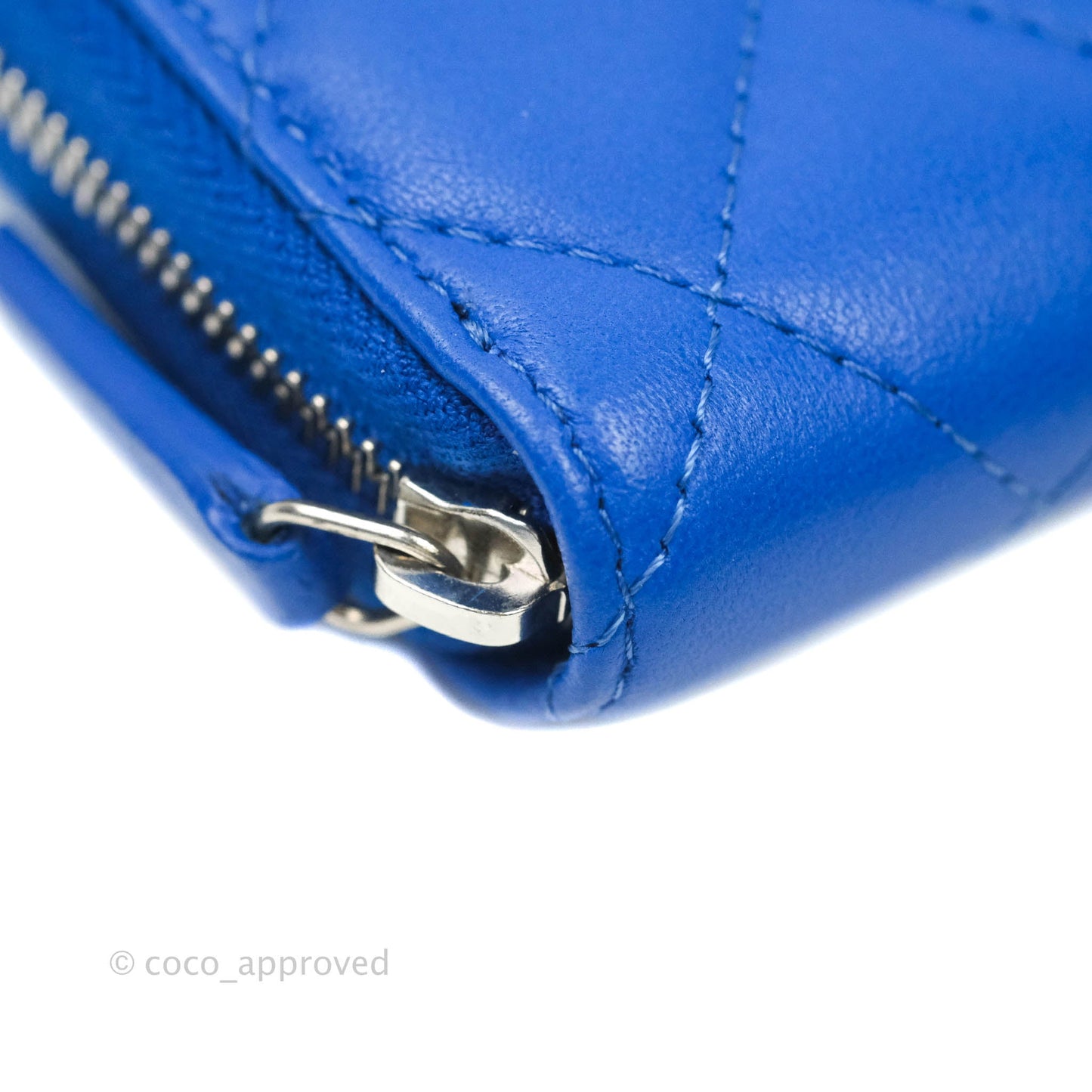 Chanel Classic Quilted Medium Zip Wallet Blue Lambskin Silver Hardware