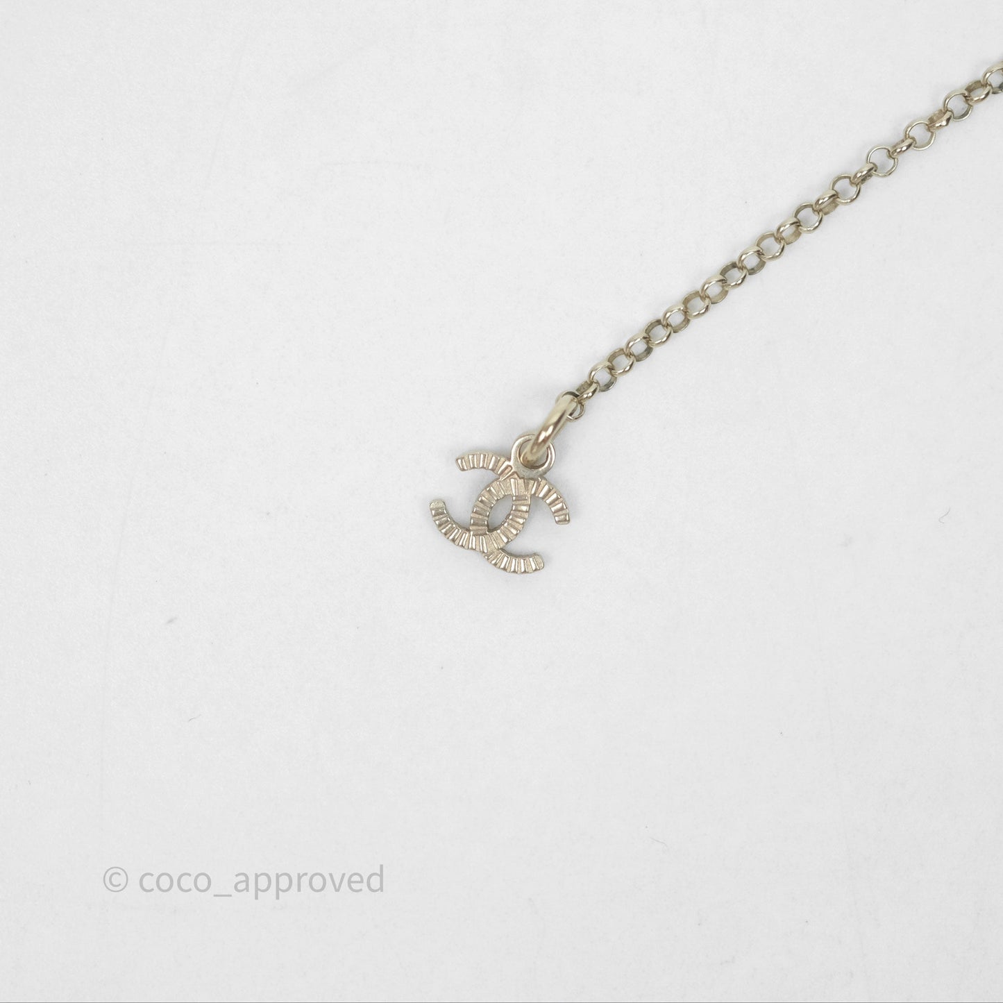 Chanel Crystal CC Pearl Heart Pendant Necklace Gold Tone 21B