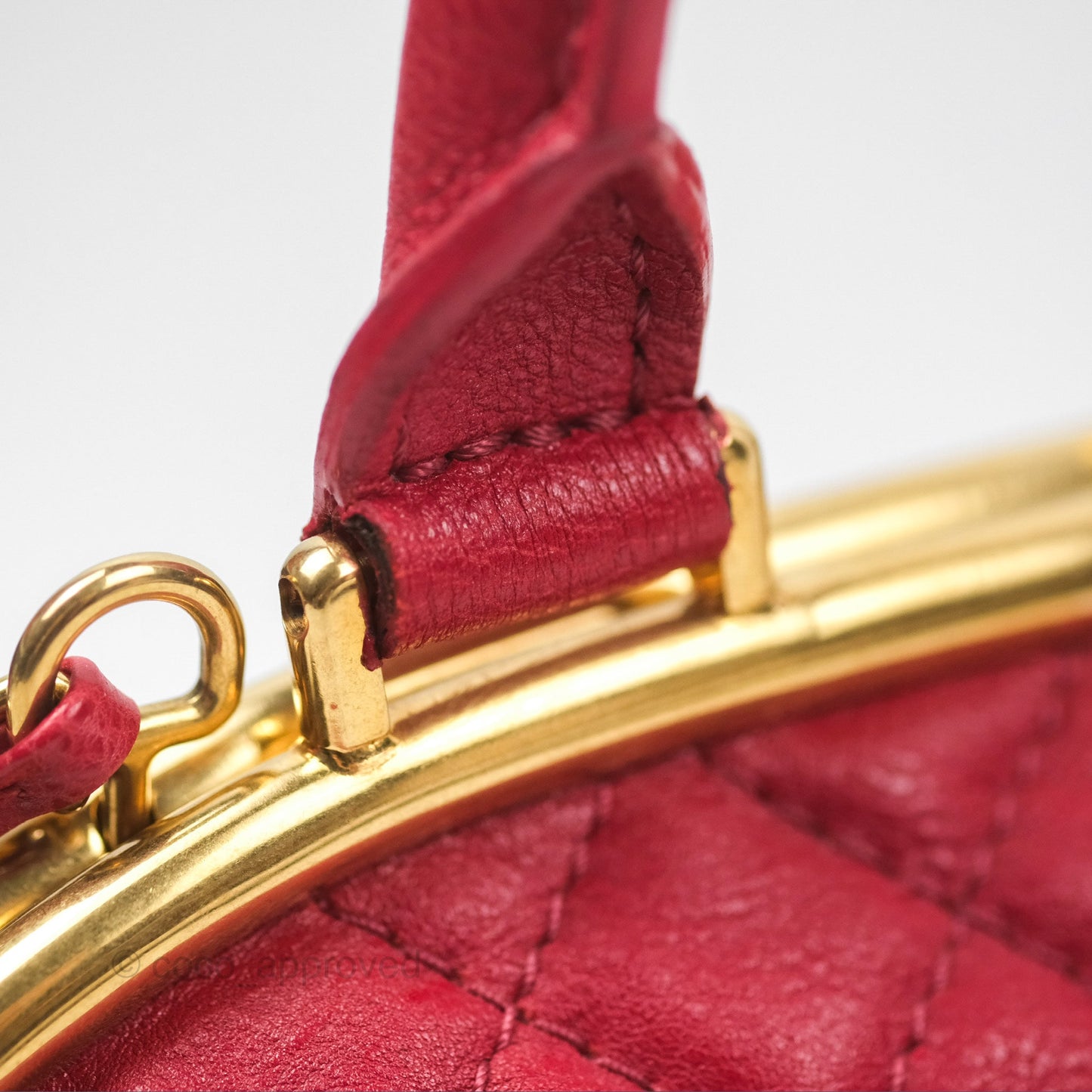 Chanel Quilted Kisslock Handbag With Chain Red Calfskin Gold Hardware
