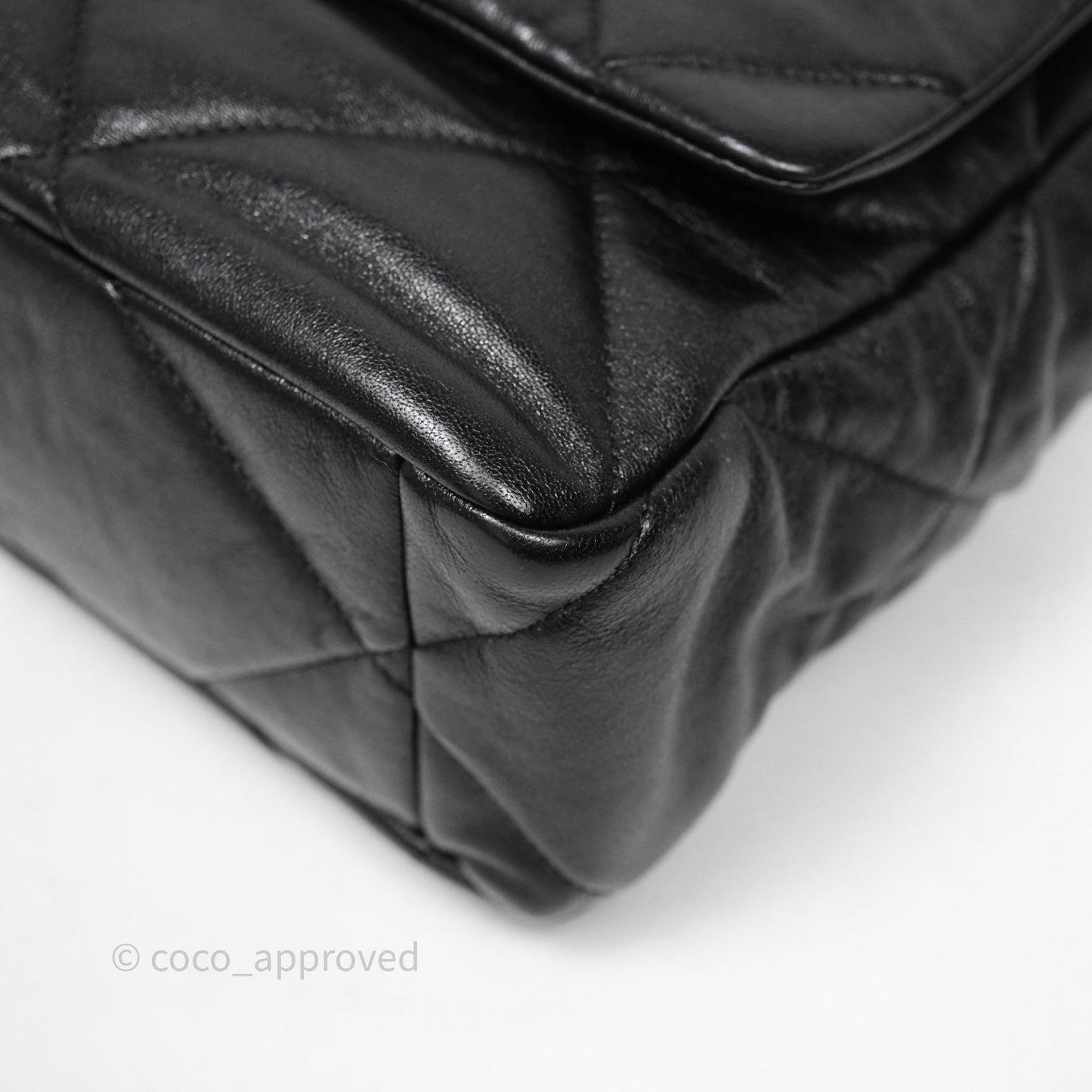 Chanel 19 Medium Black Mixed Hardware