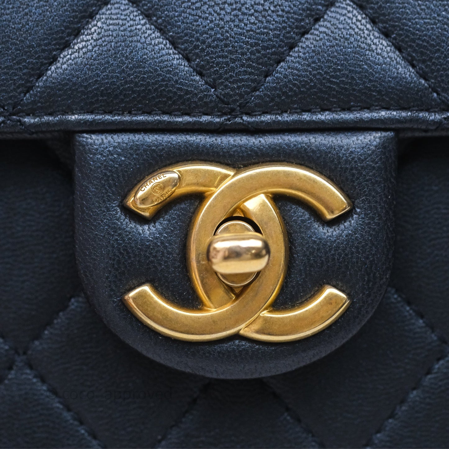 Chanel Quilted Chic Pearls Flap Iridescent Navy Goatskin Aged Gold Hardware
