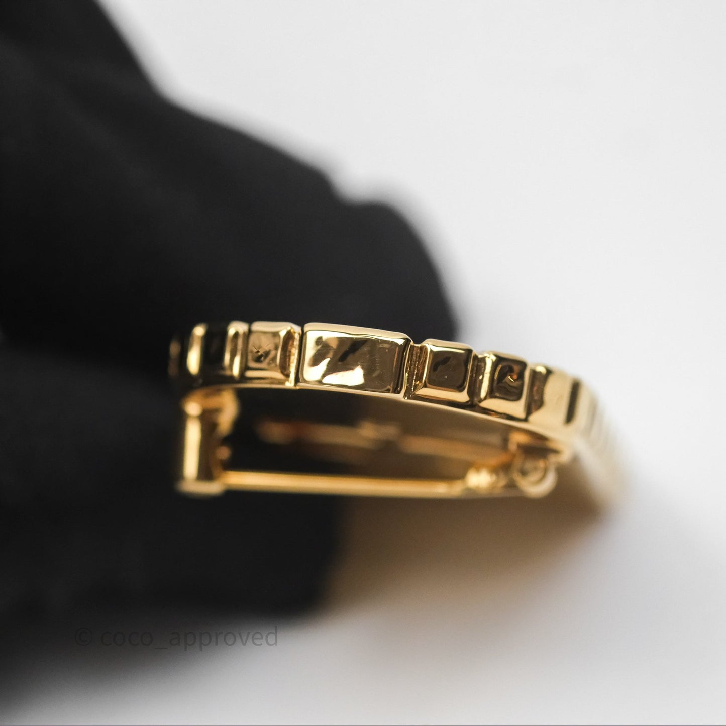Chanel 31 Rue Cambon Door Brooch Gold Tone 22A