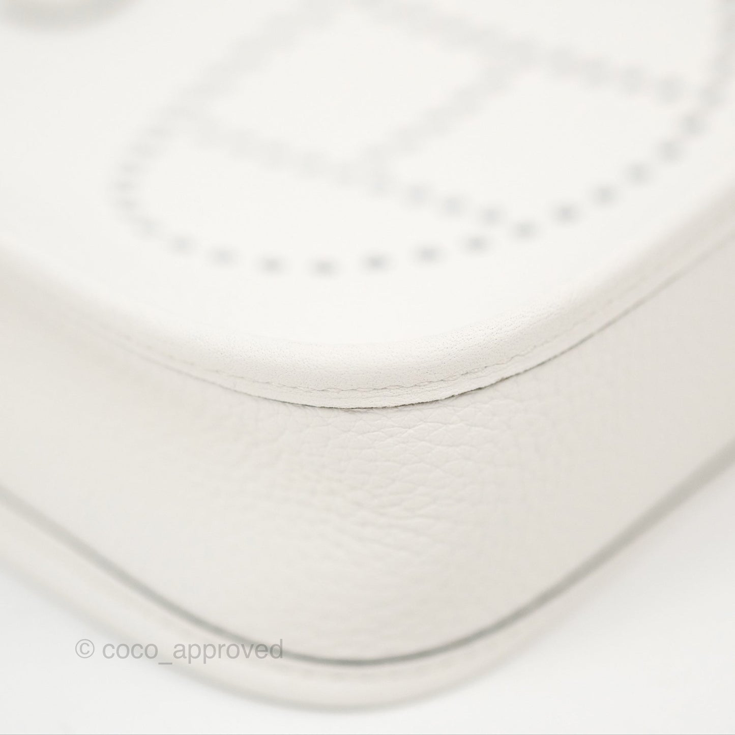 Hermès Mini Evelyne 16 New White Clemence Palladium Hardware