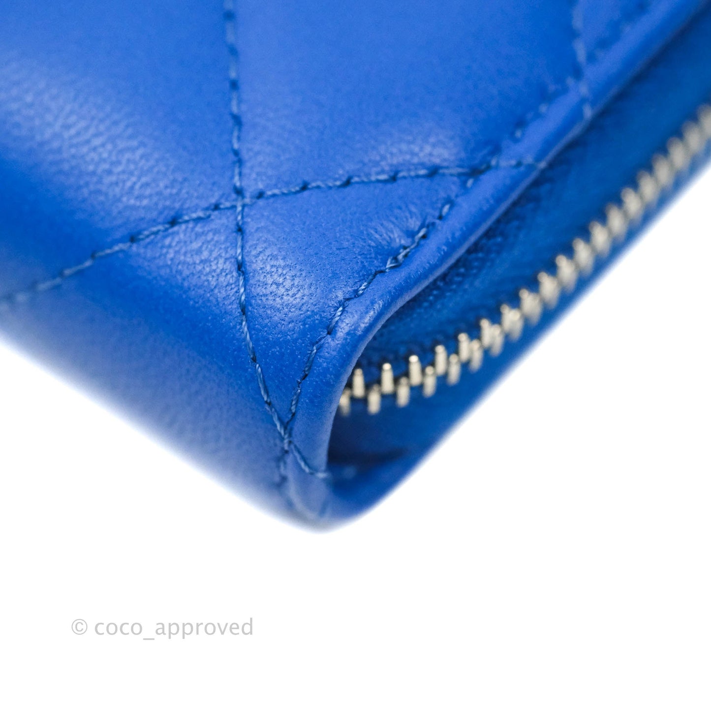 Chanel Classic Quilted Medium Zip Wallet Blue Lambskin Silver Hardware