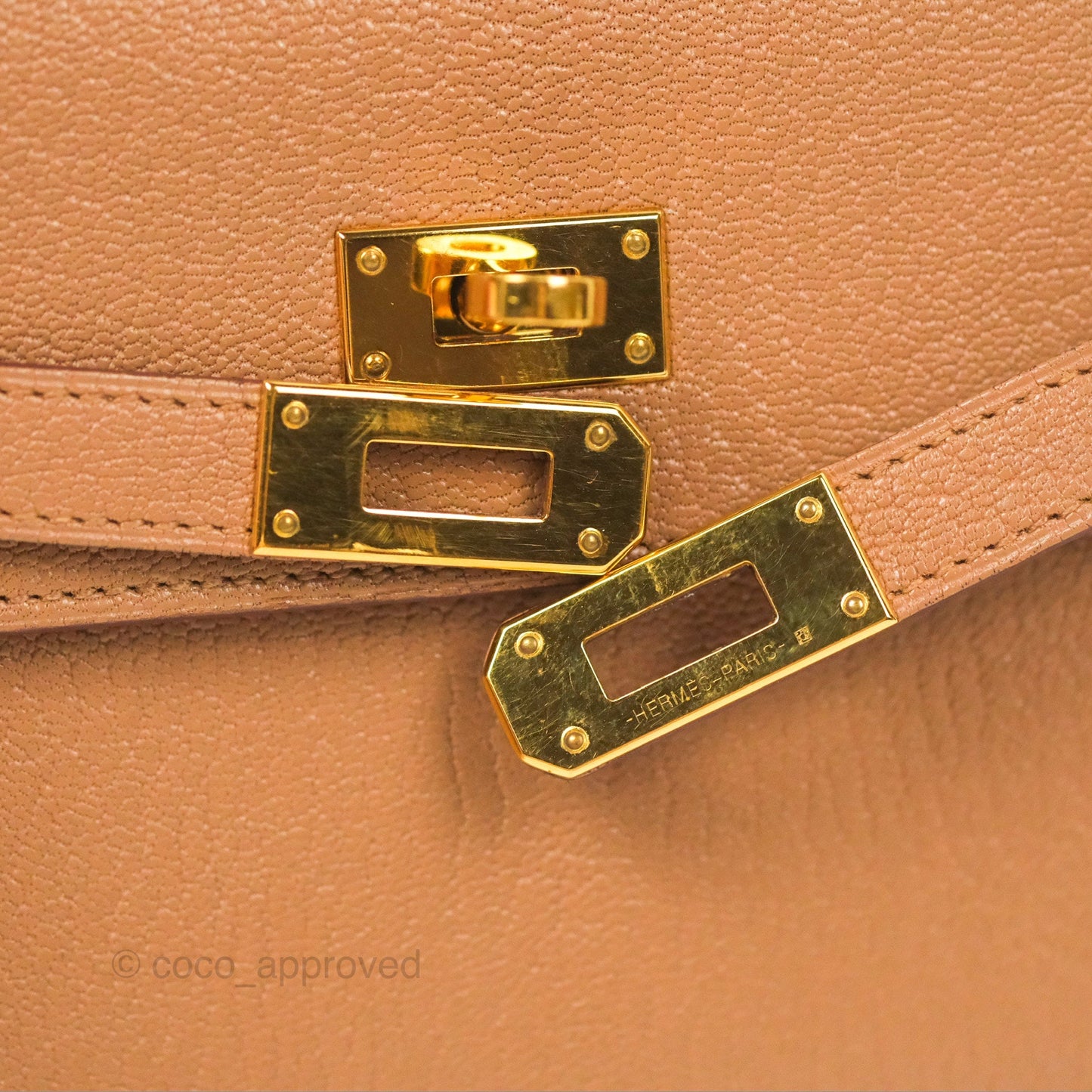 Hermès Kelly To Go Wallet Quebracho Chevre Mysore Gold Hardware