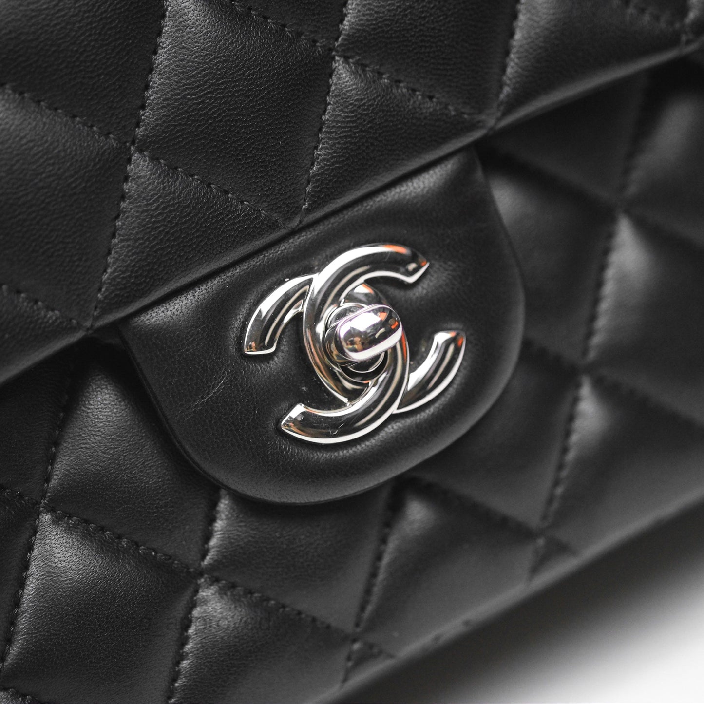 Chanel M/L Medium Classic Flap Quilted Black Lambskin Silver Hardware