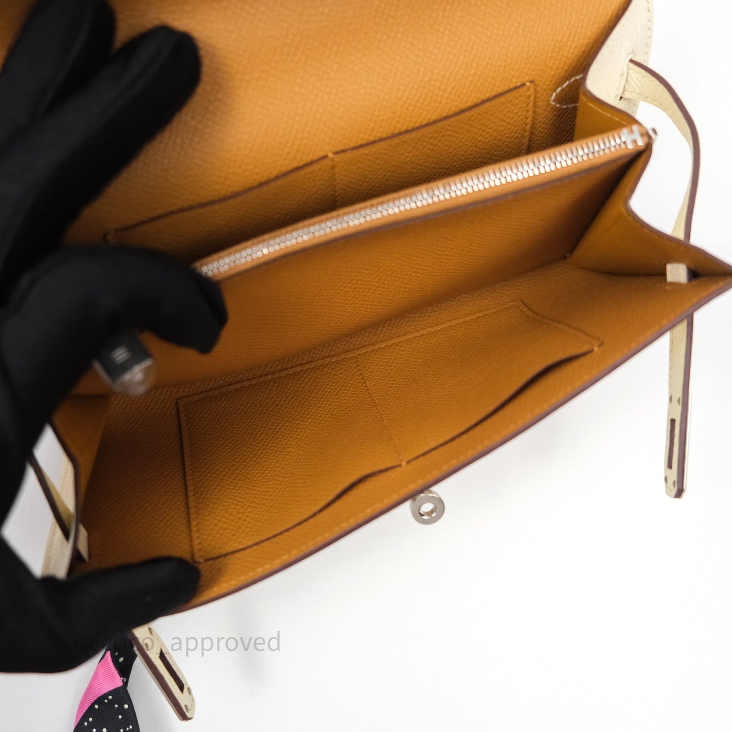 Hermès Kelly To Go Wallet Nata I2/ Sesame 2S Epsom Palladium Hardware