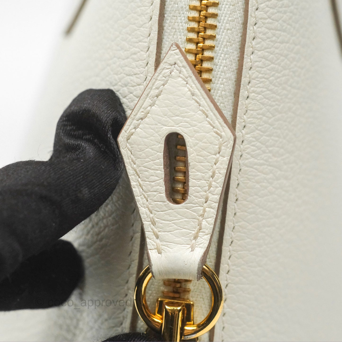 Hermès Bolide 1923 25 Mushroom 0T/Biscuit 48 Evercolor Gold Hardware