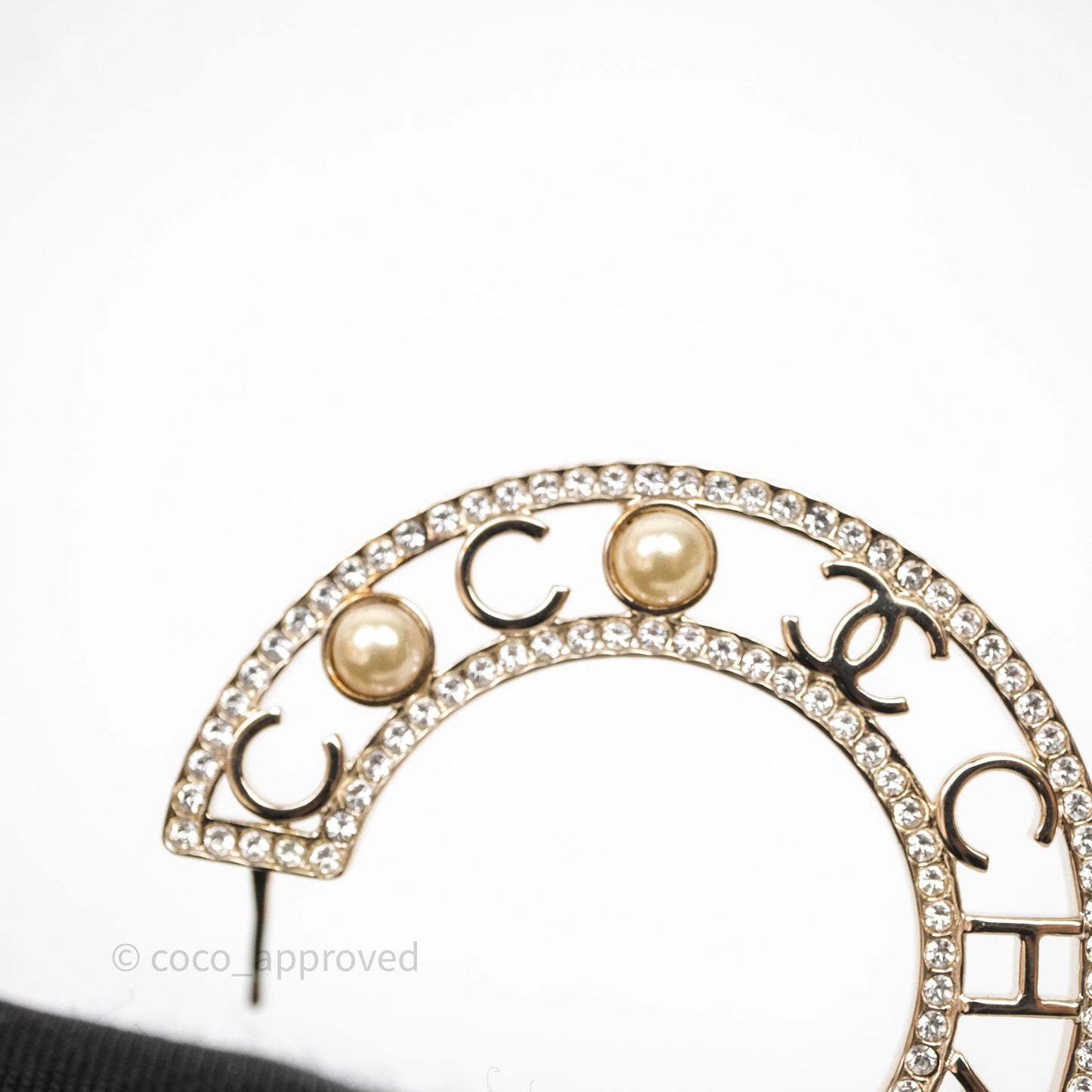 Chanel Crystal Pearl Bow-tiful CC Hoop Earrings Gold Tone 20B