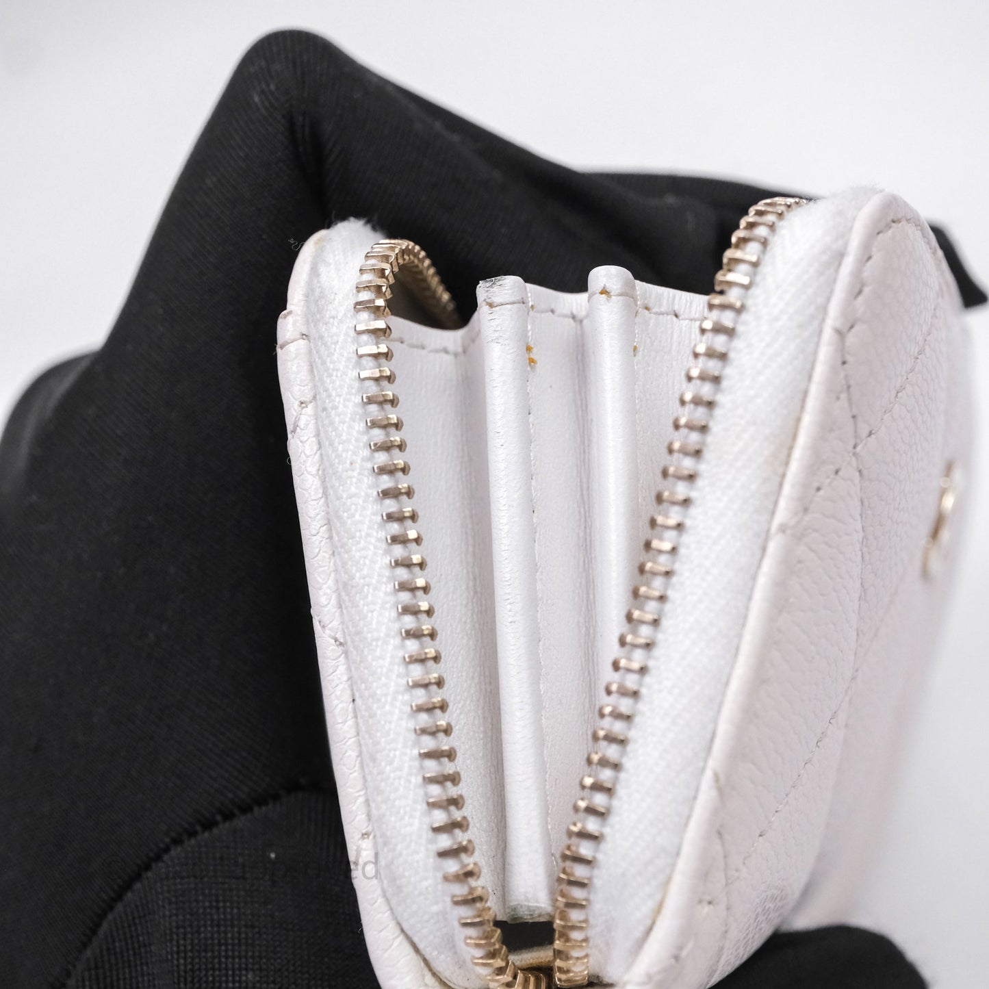 Chanel Classic Zipped Coin Purse White Caviar Gold Hardware