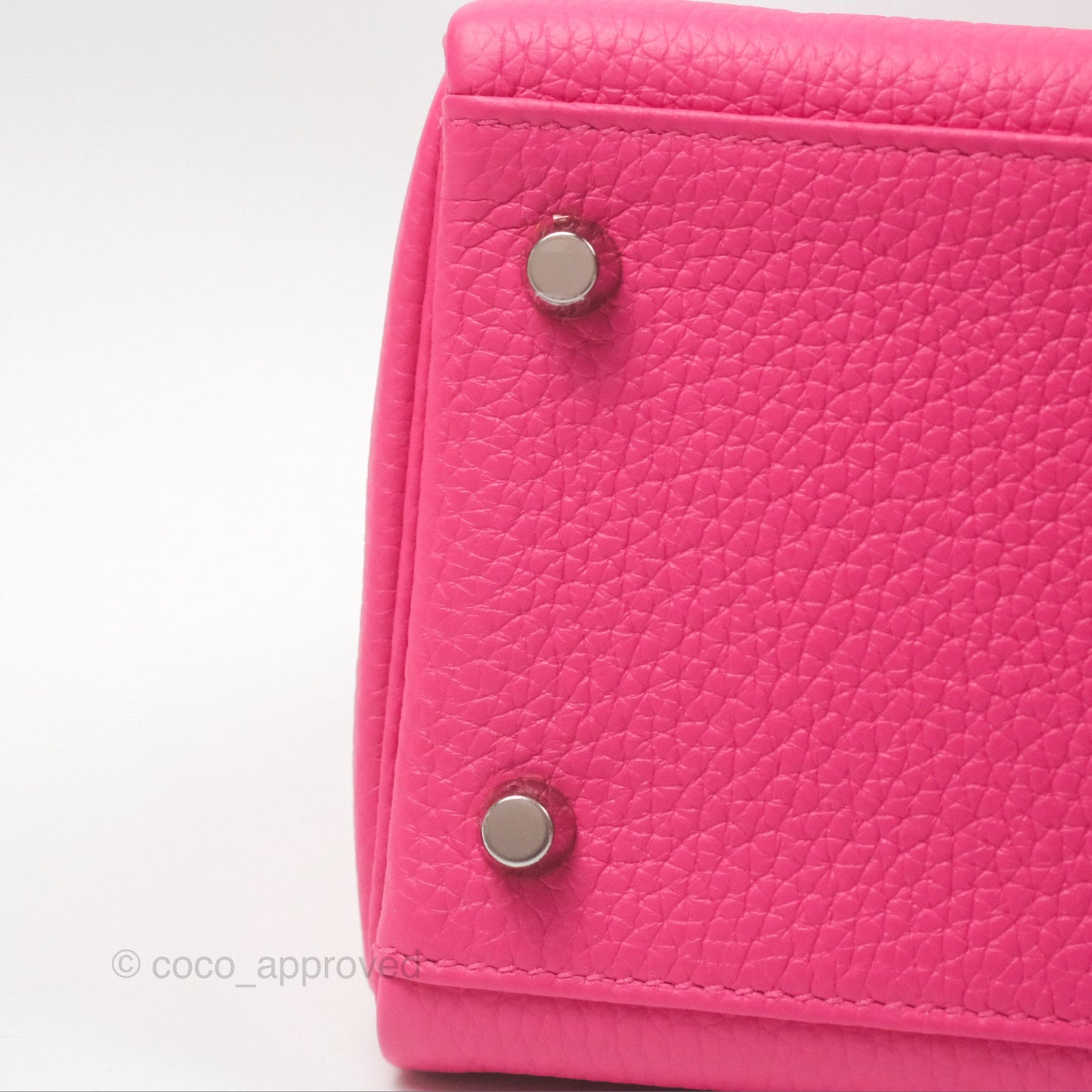 Hermès Retourne Kelly 28 Rose Shocking Clemence Palladium Hardware