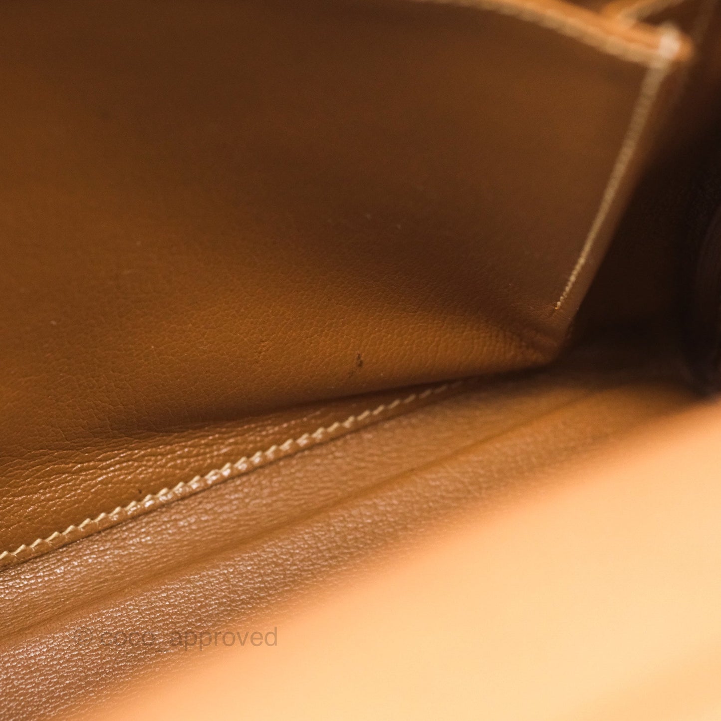 Hermes Vintage Kelly 32 Retourne Natural Gold Hardware