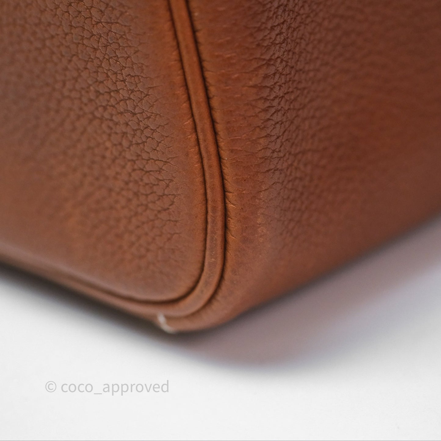 Hermès Mini Lindy 20 Fauve 34 Barenia Gold Hardware