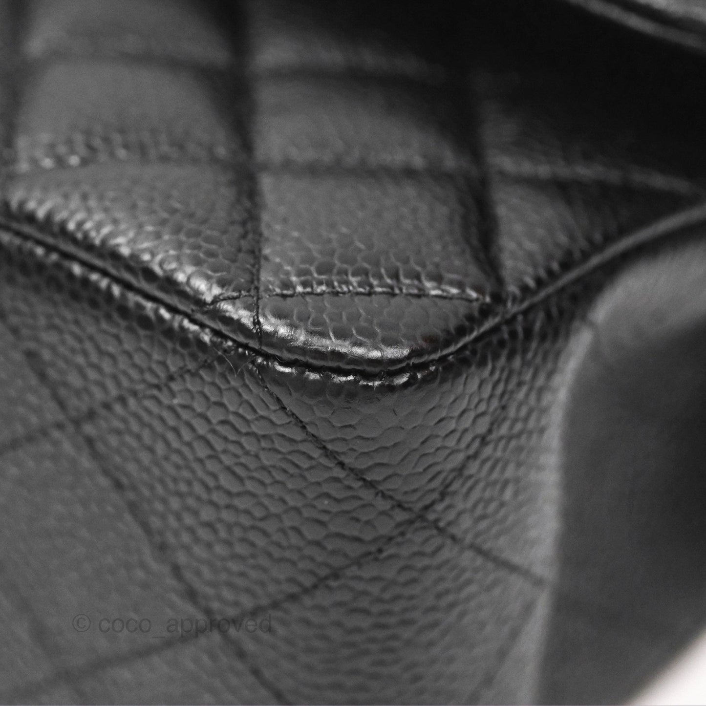 Chanel Classic M/L Medium Flap Quilted Black Caviar Gold Hardware