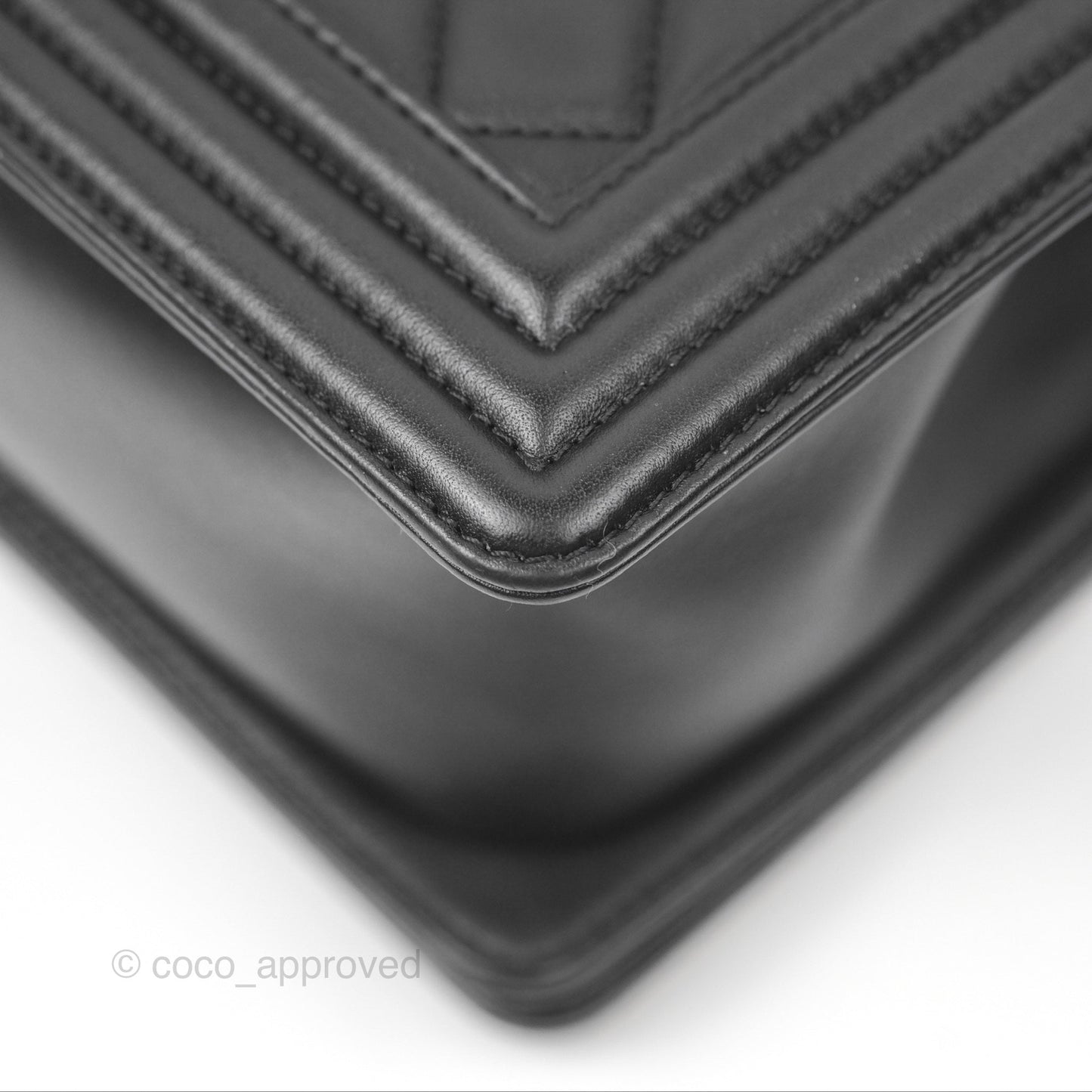Chanel Quilted Medium Boy Black Calfskin Ruthenium Hardware