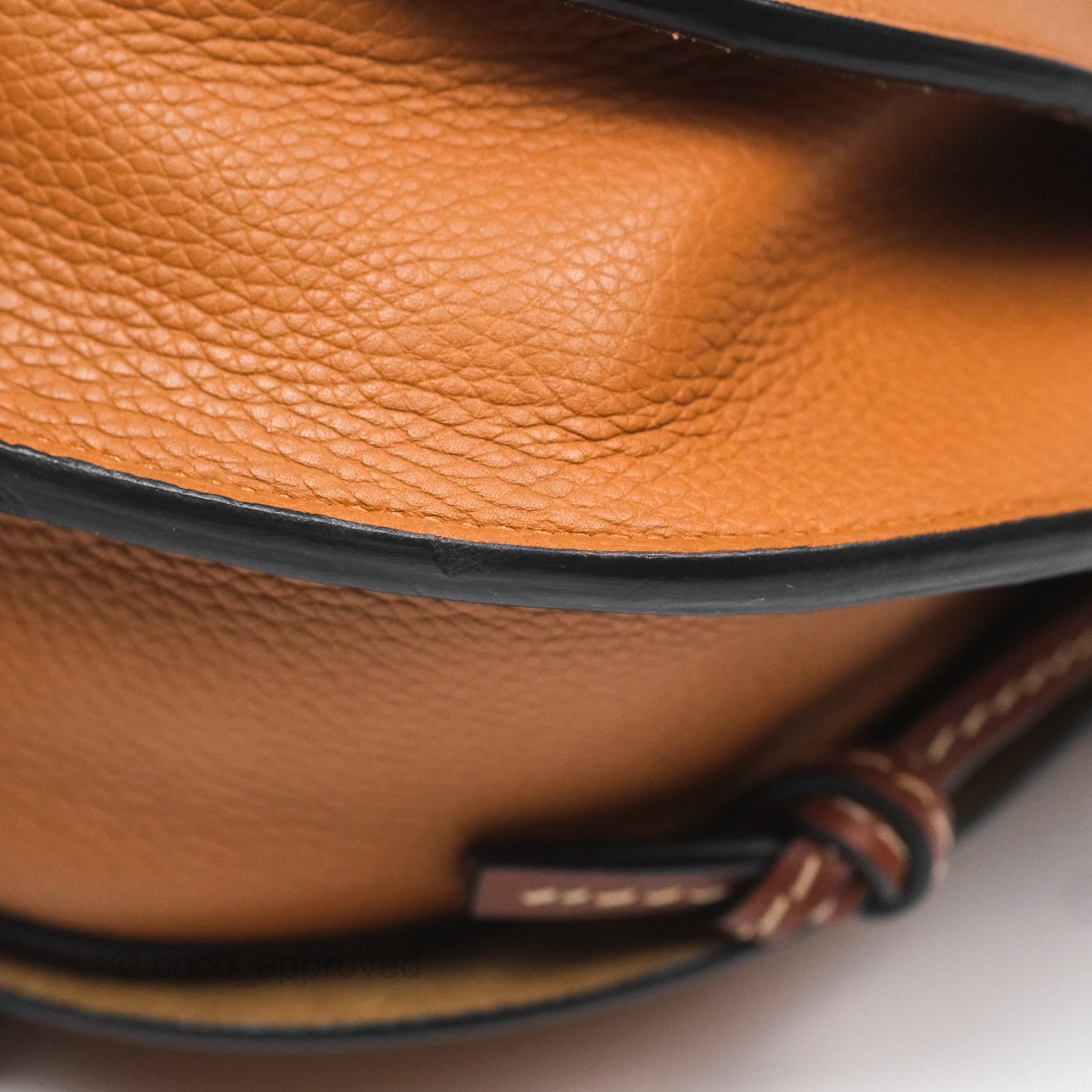 Loewe Small Gate Bag Grained Calfskin in Tan