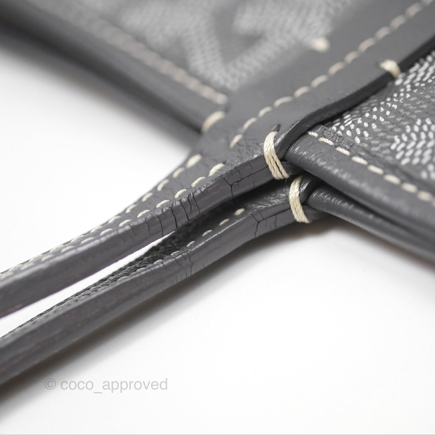 Goyard St Louis Tote PM ⁣⁣⁣⁣⁣⁣⁣⁣⁣⁣⁣⁣⁣⁣⁣⁣⁣⁣⁣⁣Grey