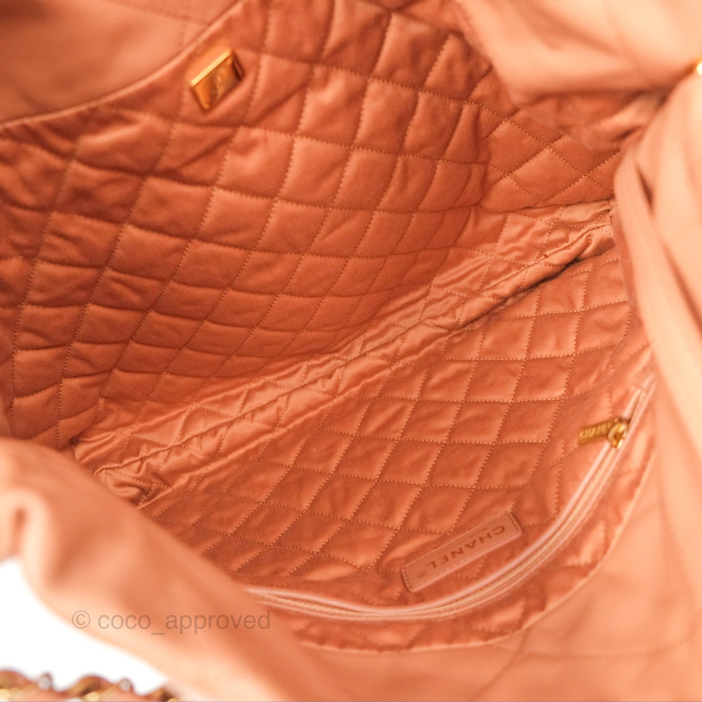 Chanel 22 Medium Caramel Beige Shiny Calfskin Aged Gold Hardware